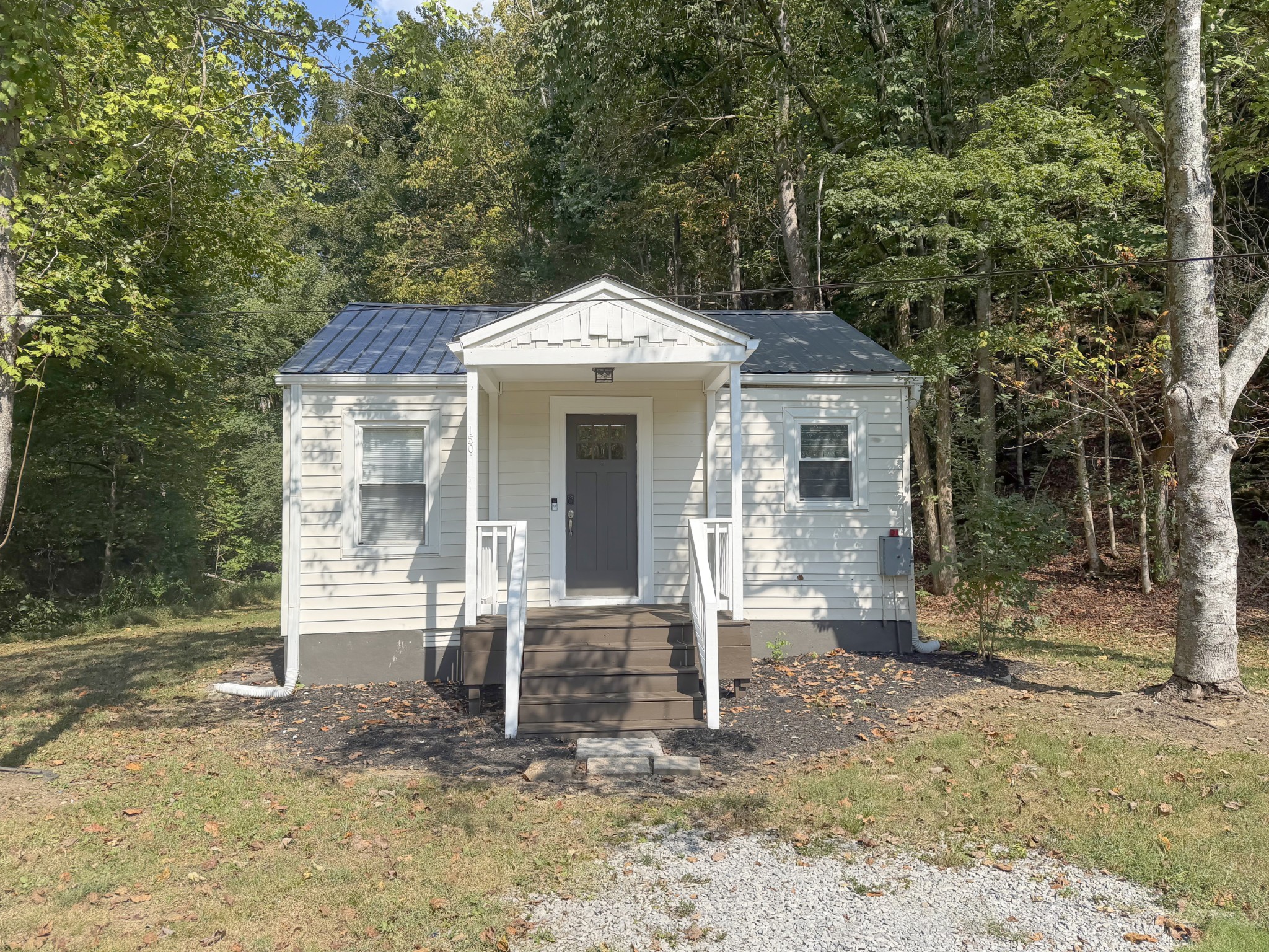 150 Slaters Creek Ln Property Photo 1