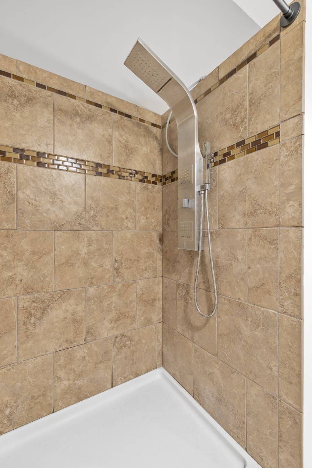 120 Knollwood Ct Property Photo 40