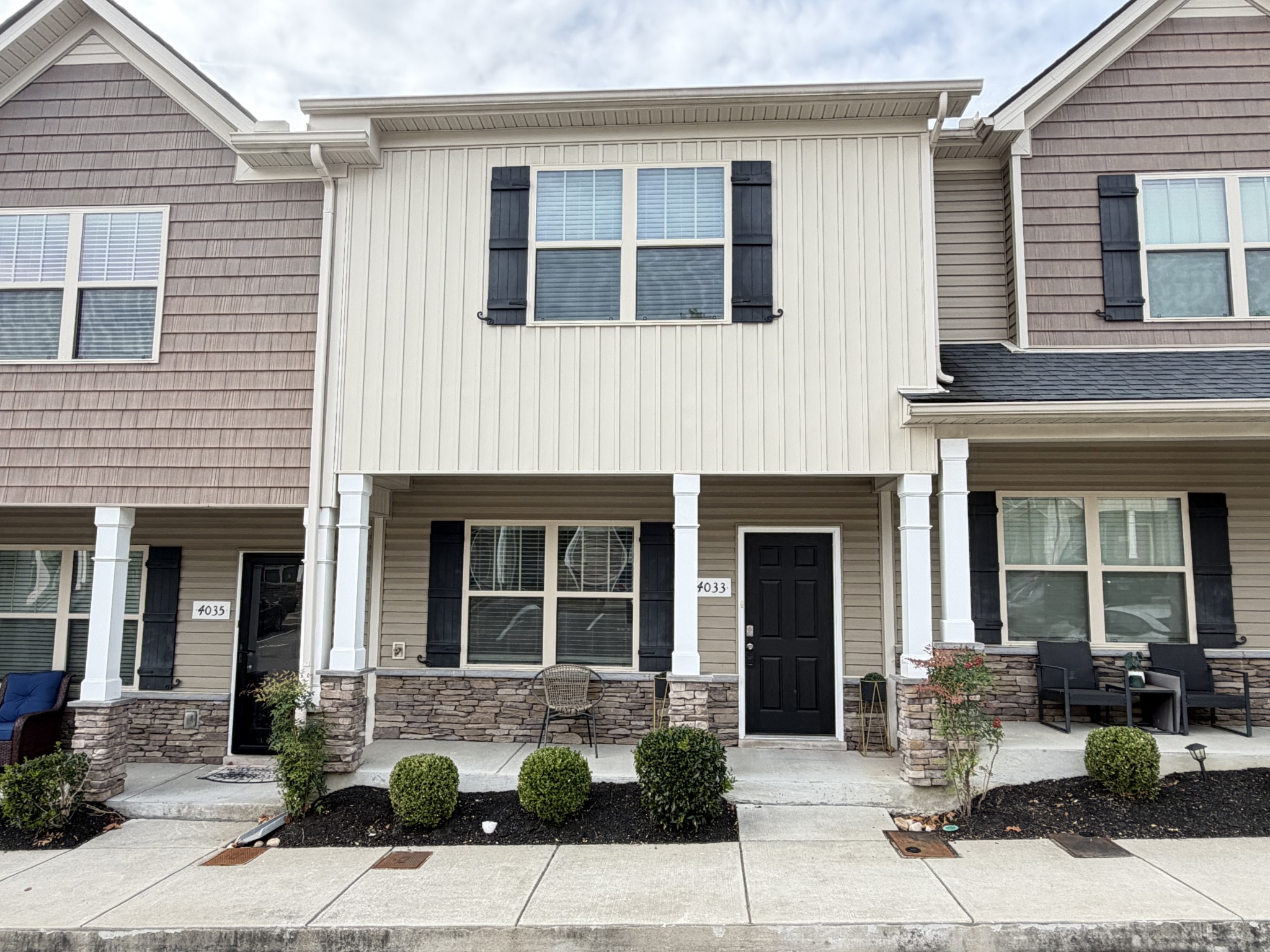 4033 Saddlecreek Way Property Photo 1