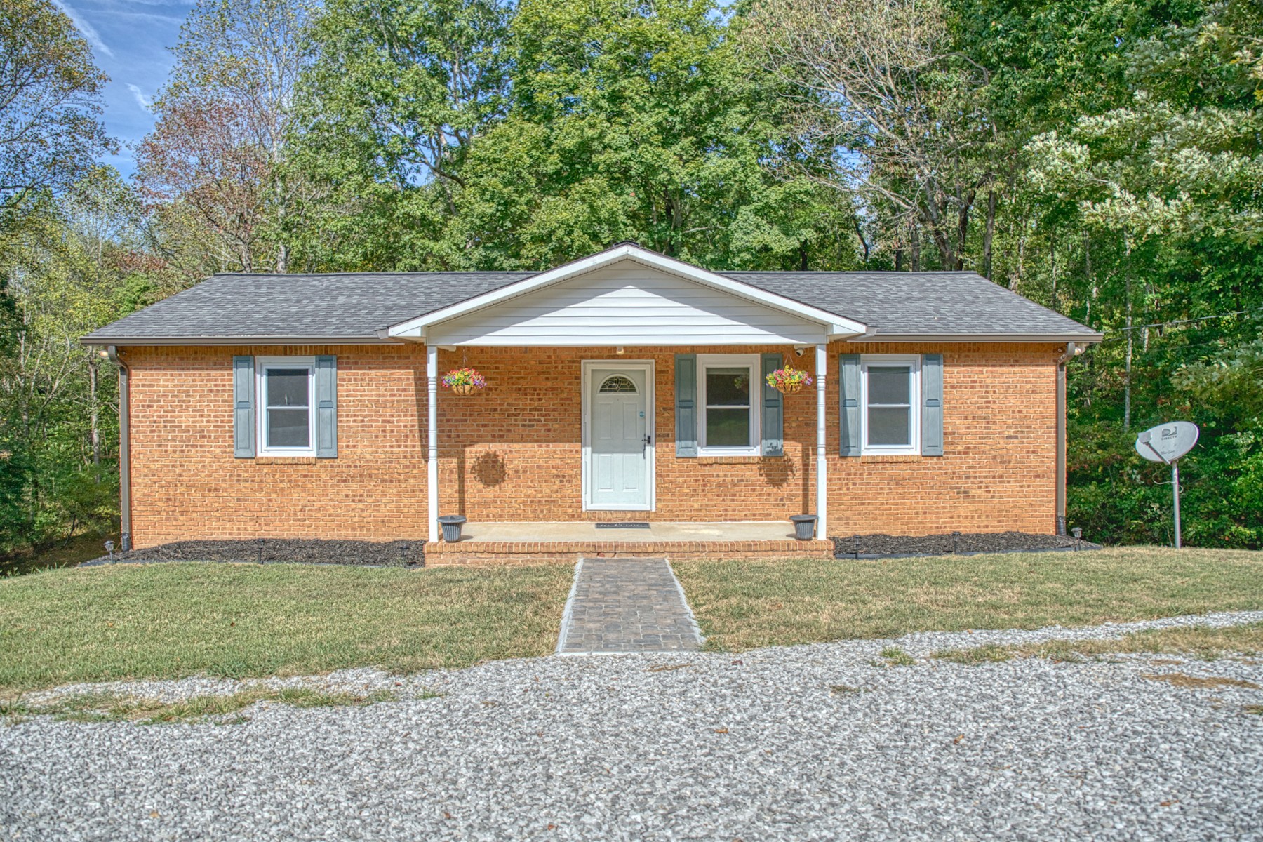 6807 Bluff Springs Rd