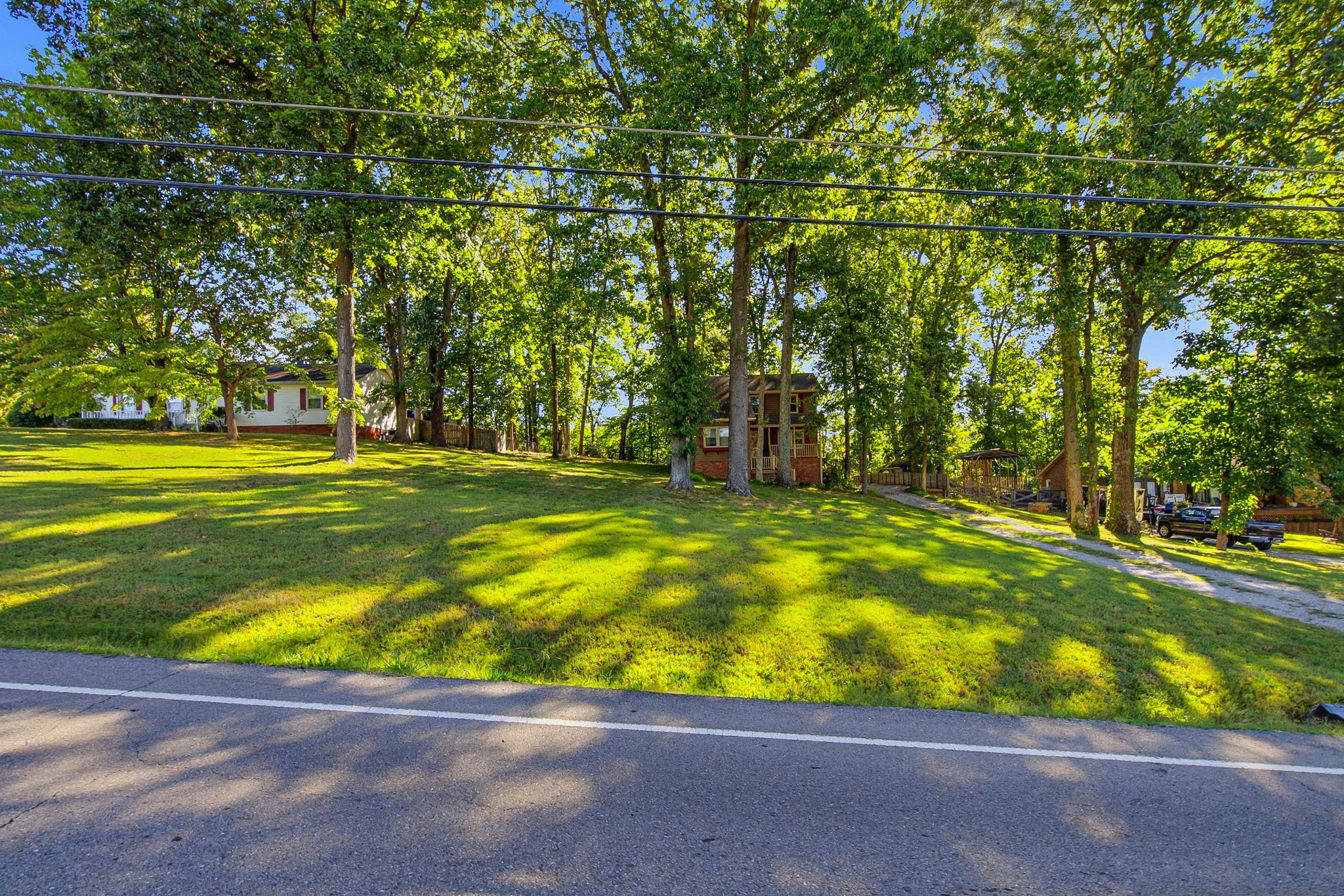 822 Hillside Dr Property Photo 2