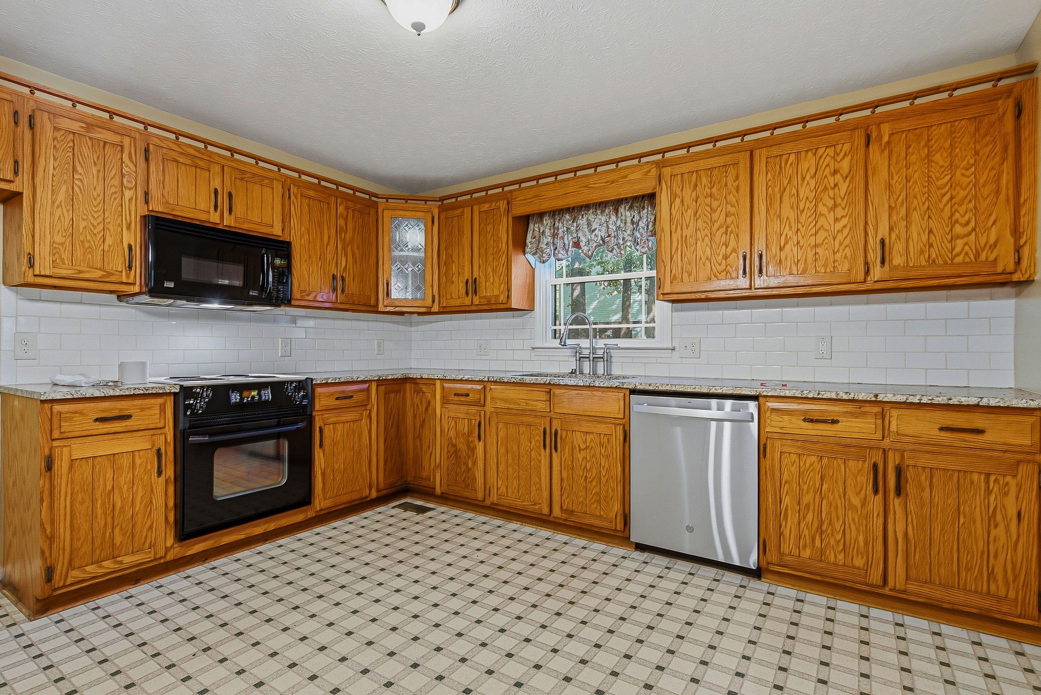 822 Hillside Dr Property Photo 20