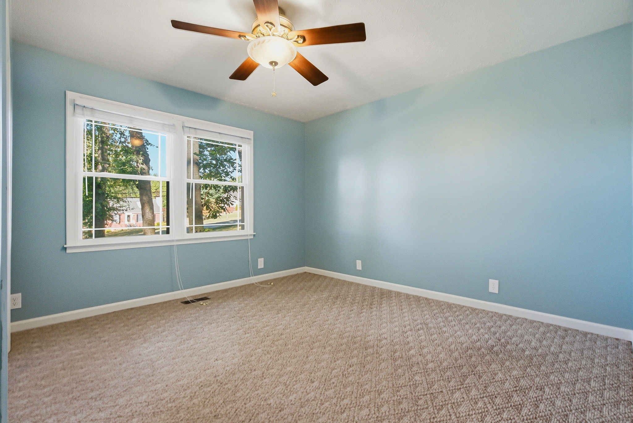 822 Hillside Dr Property Photo 26