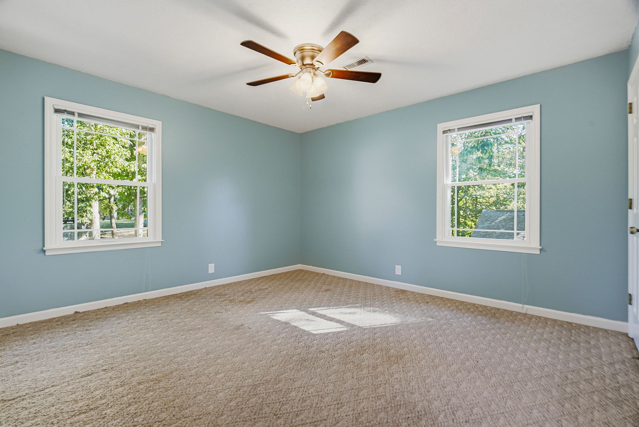 822 Hillside Dr Property Photo 31