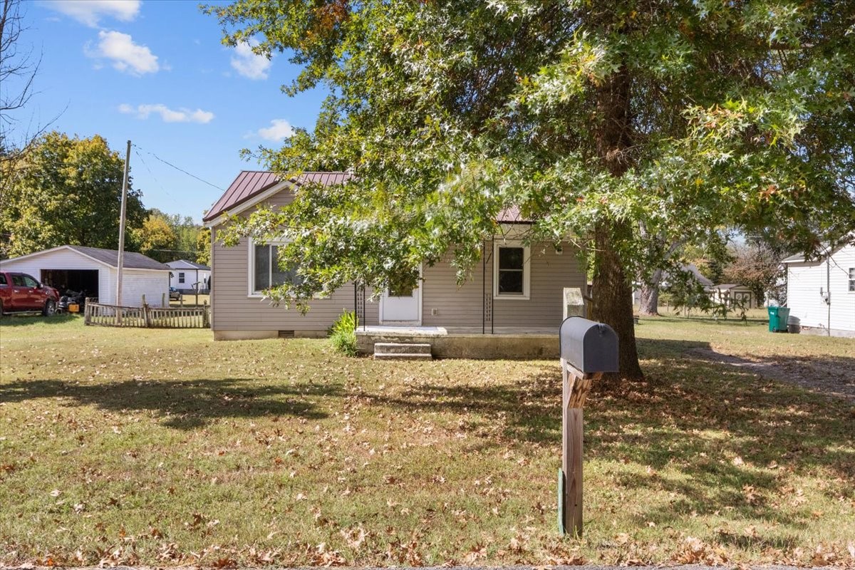 106 Park Cir Property Photo 1