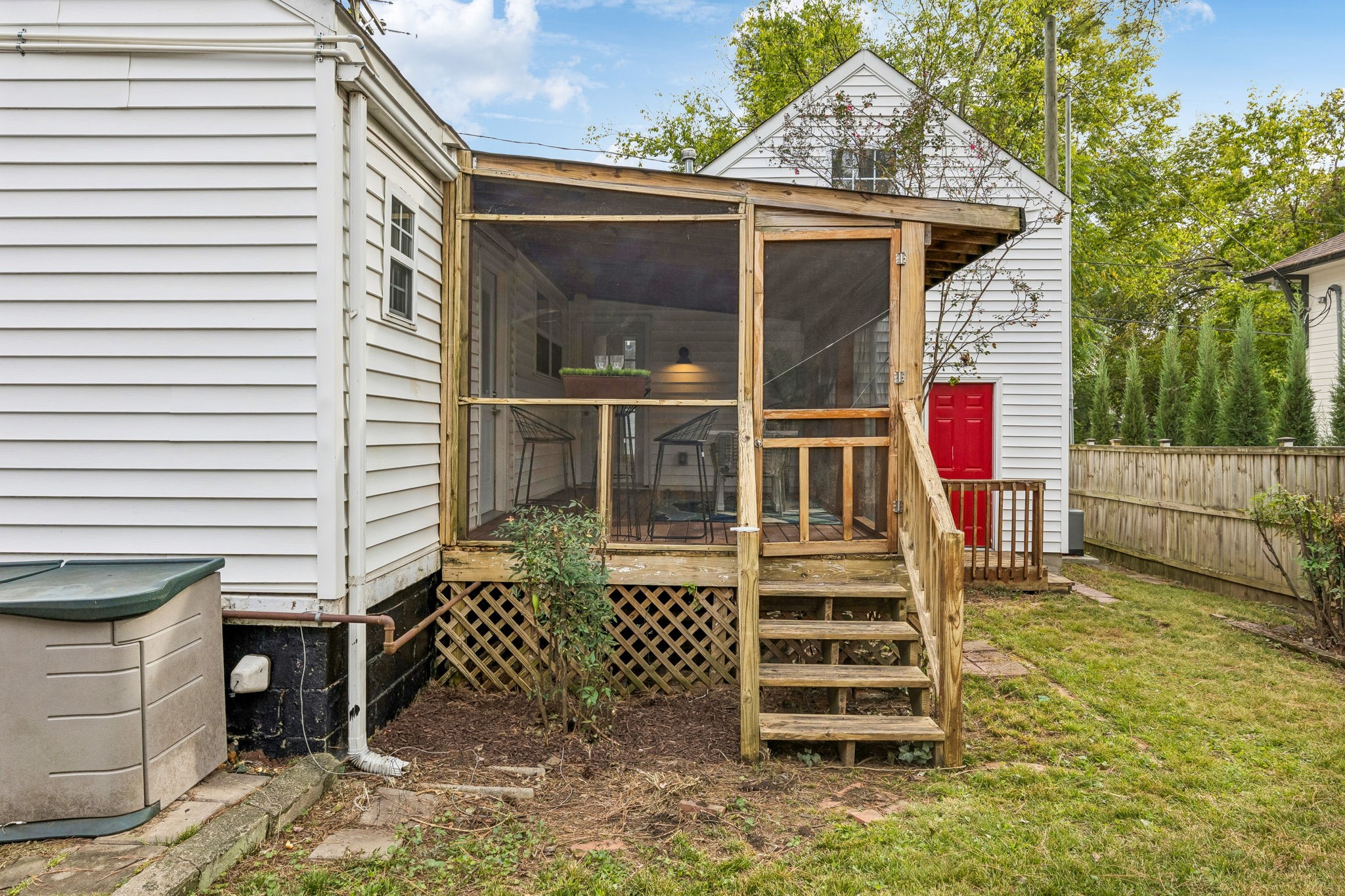 147 45th Ave, N Property Photo 40