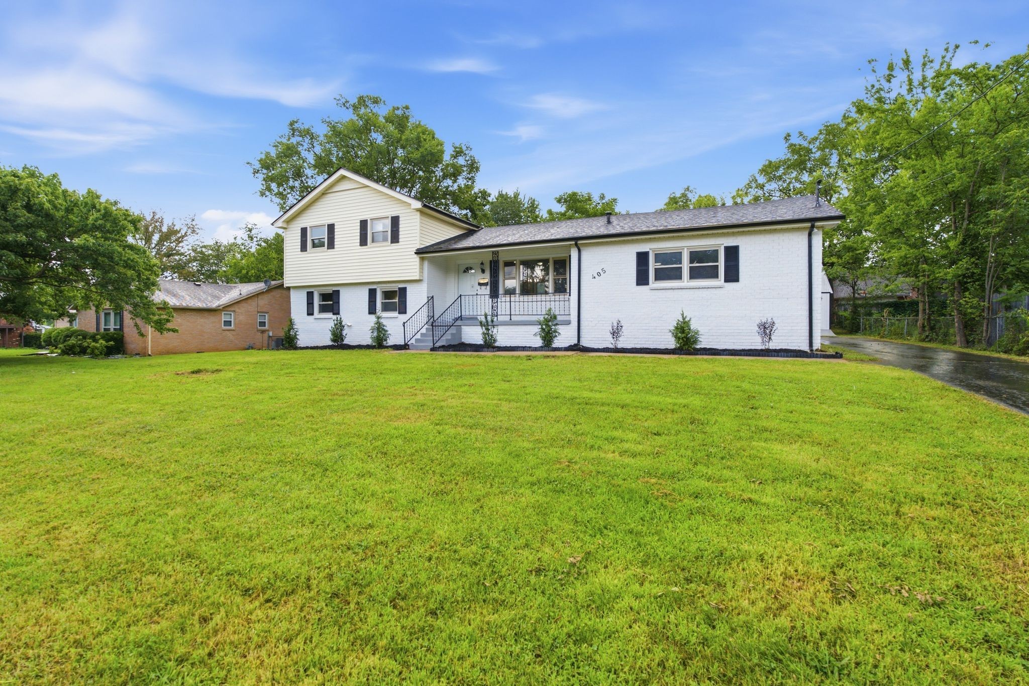 405 Beechwood Ct Property Photo 4