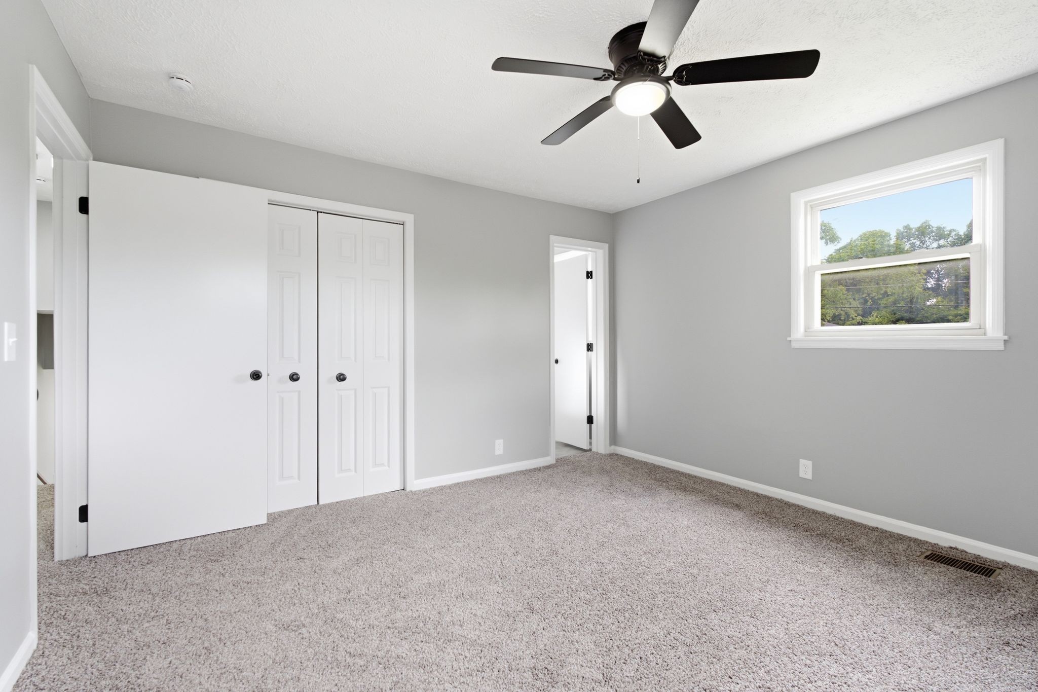 405 Beechwood Ct Property Photo 18