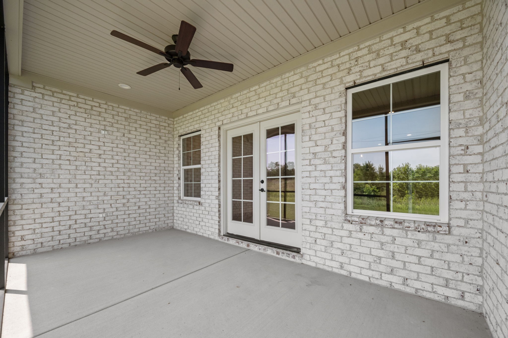 2290 Midland Rd Property Photo 25