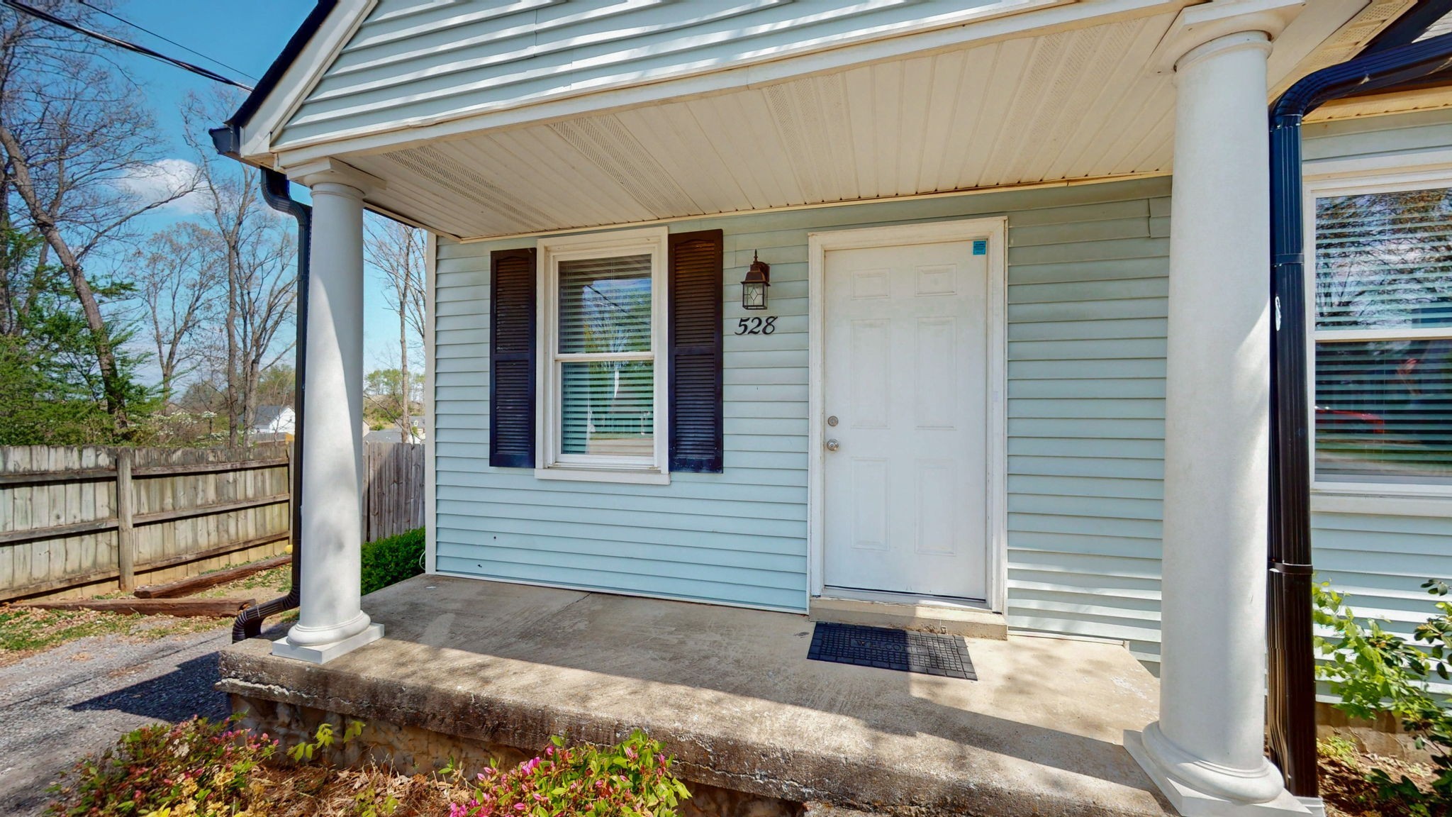 528 Debbie Dr Property Photo 5
