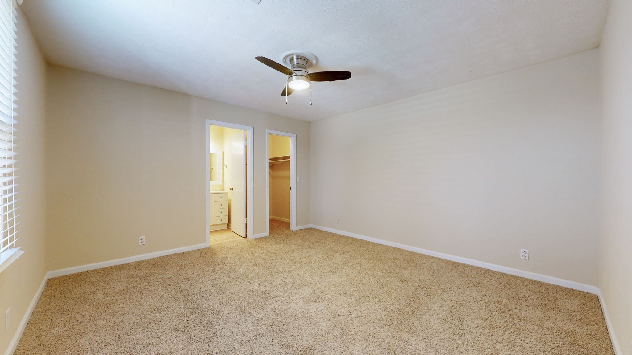 528 Debbie Dr Property Photo 19