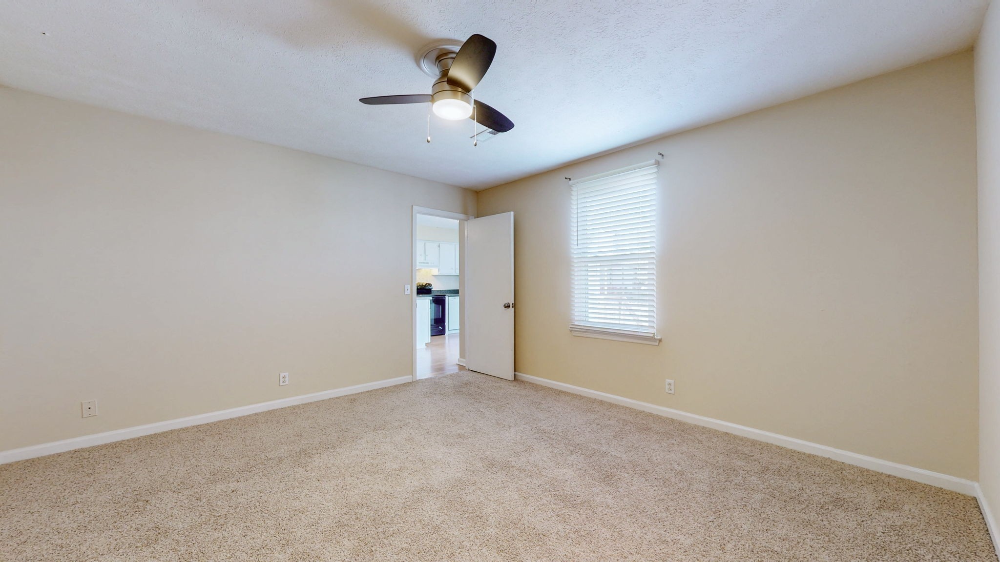 528 Debbie Dr Property Photo 20