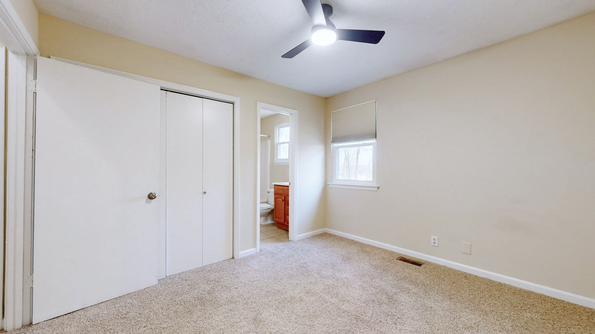 528 Debbie Dr Property Photo 23