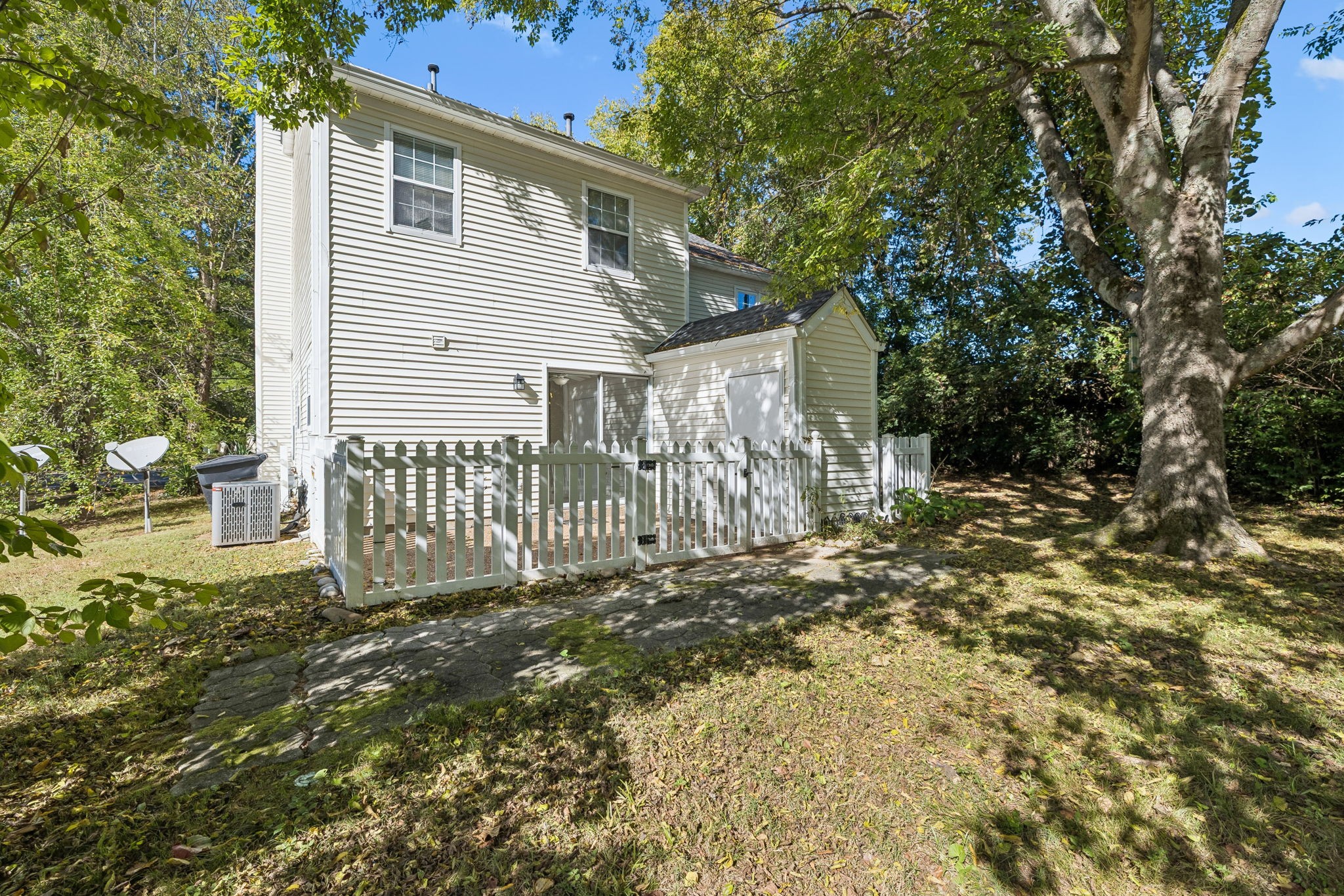 305 Chase Ct Property Photo 34