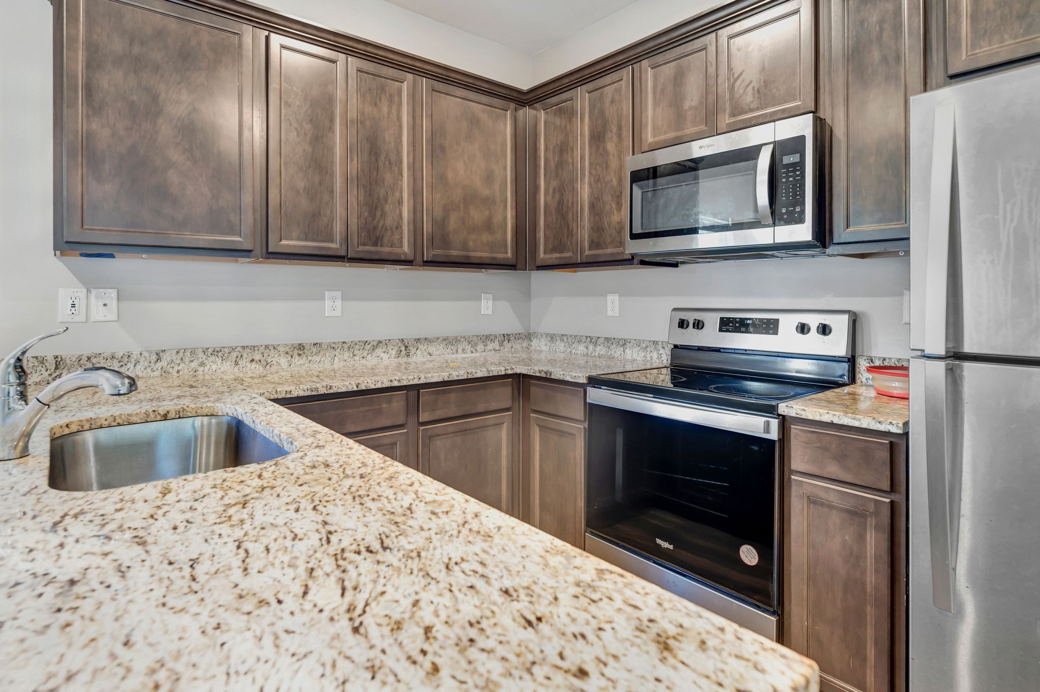 8066 Logan Dr Property Photo 11