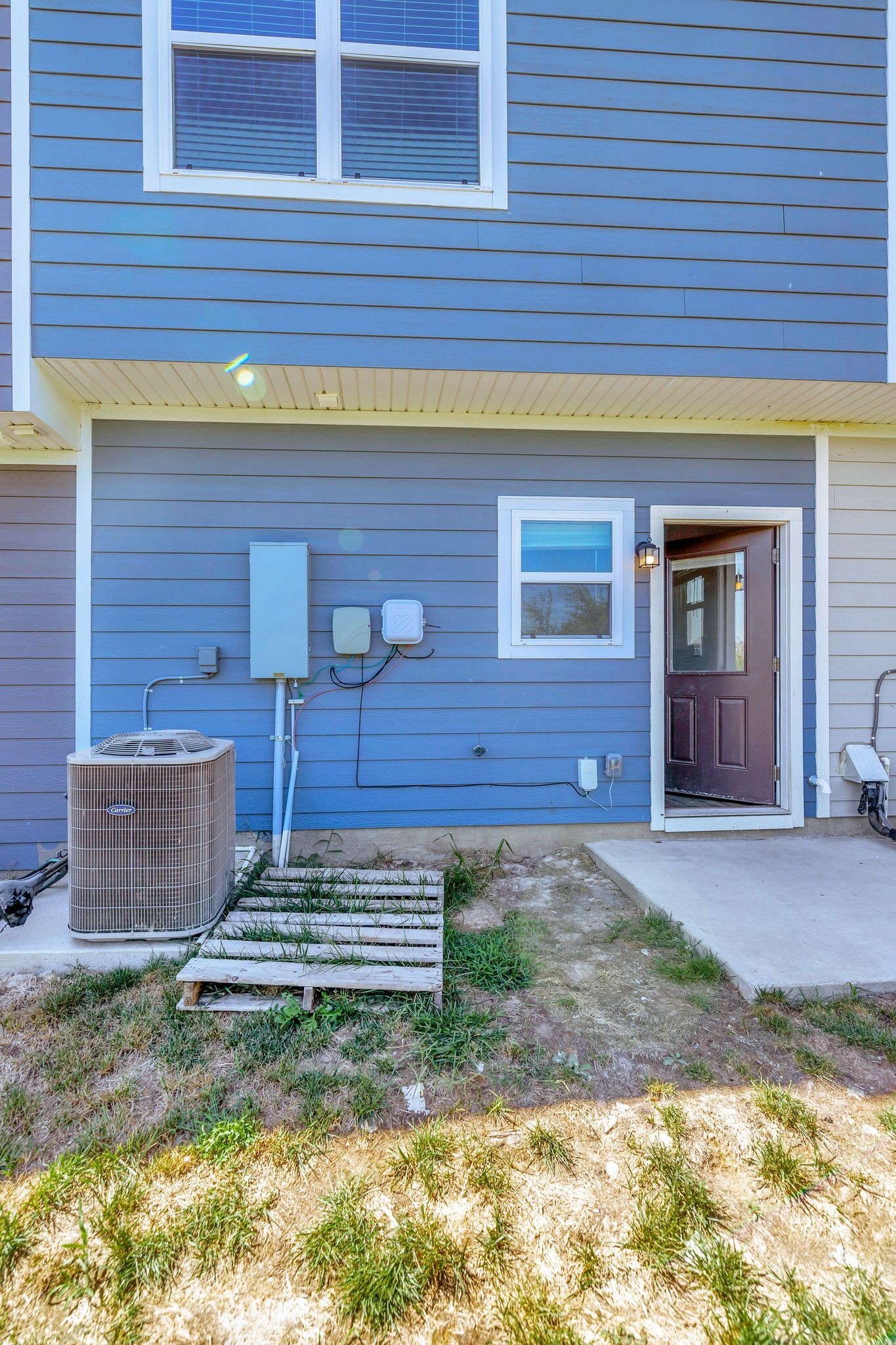 8066 Logan Dr Property Photo 25