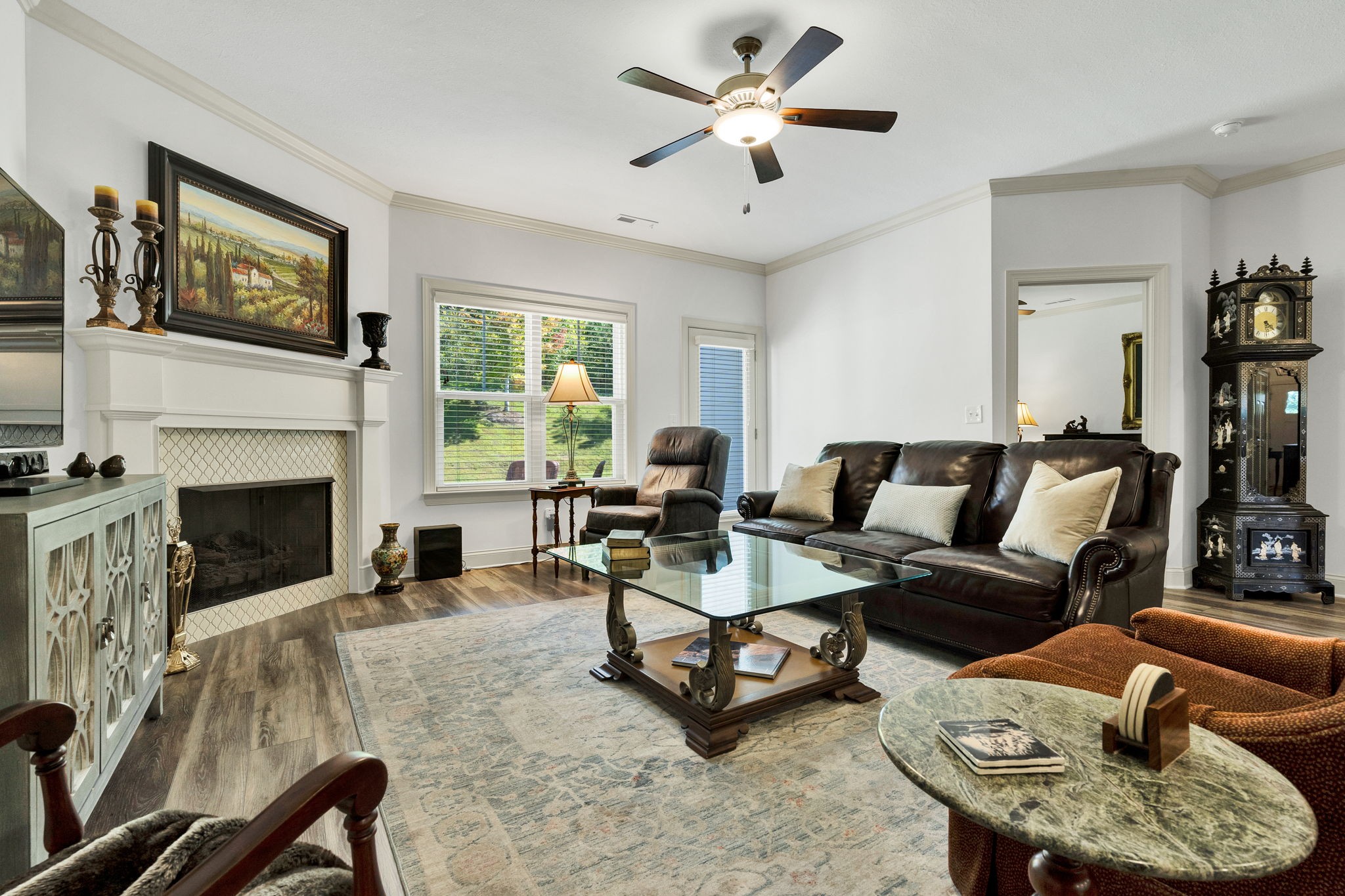 5122 Meadowbend Drive, Ne Property Photo 5