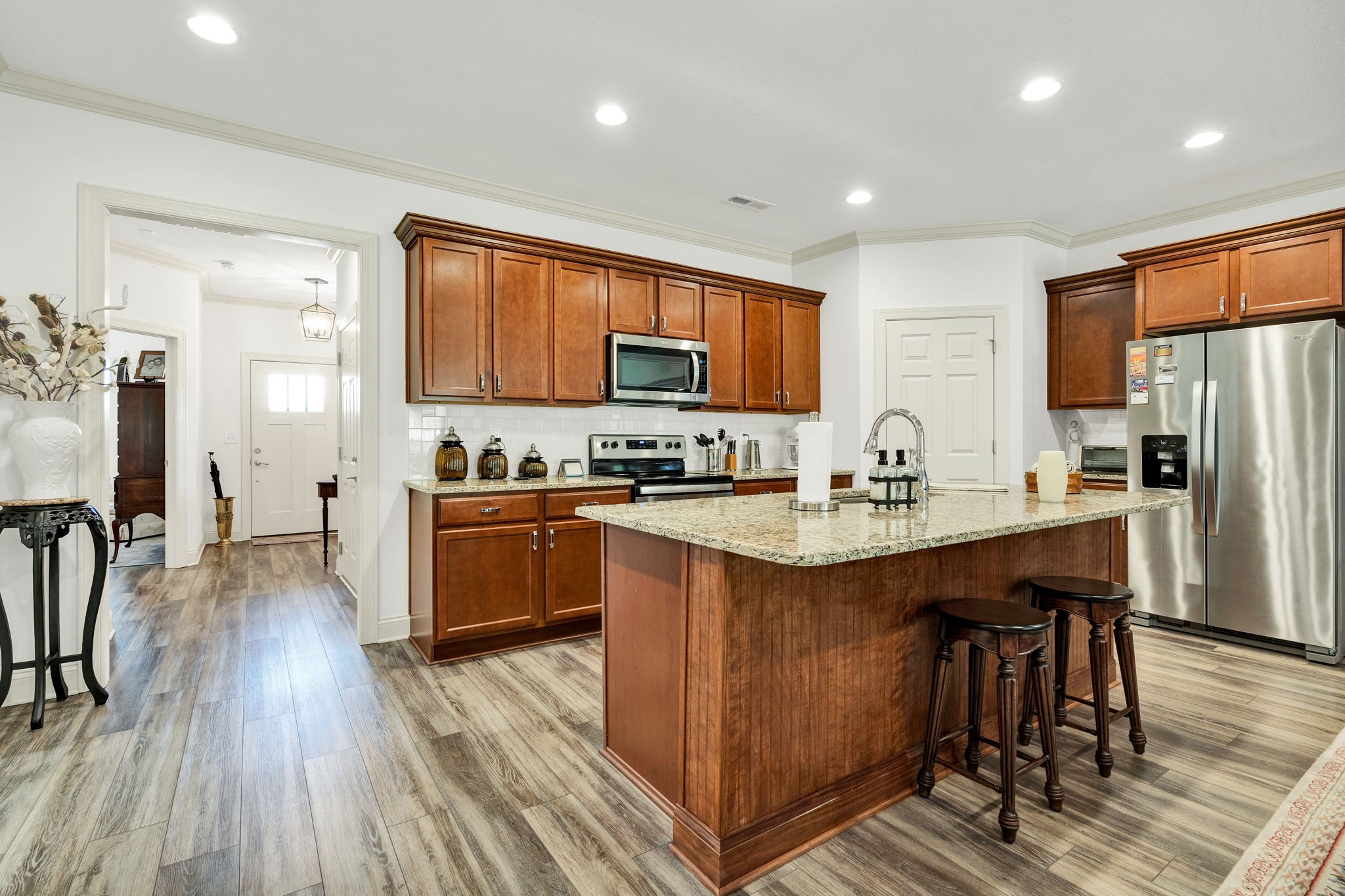 5122 Meadowbend Drive, Ne Property Photo 12