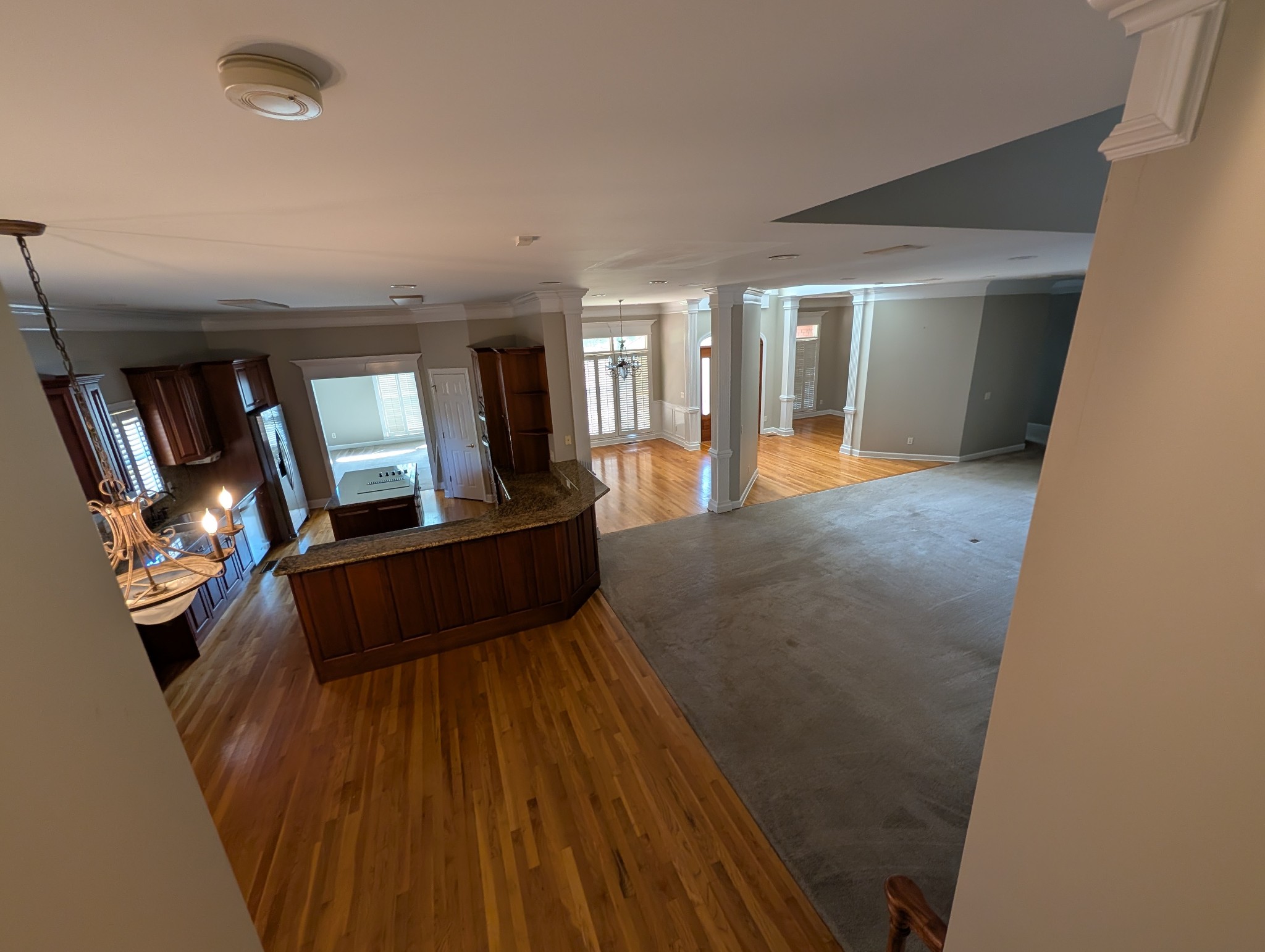 2235 Athens Ave Property Photo 13