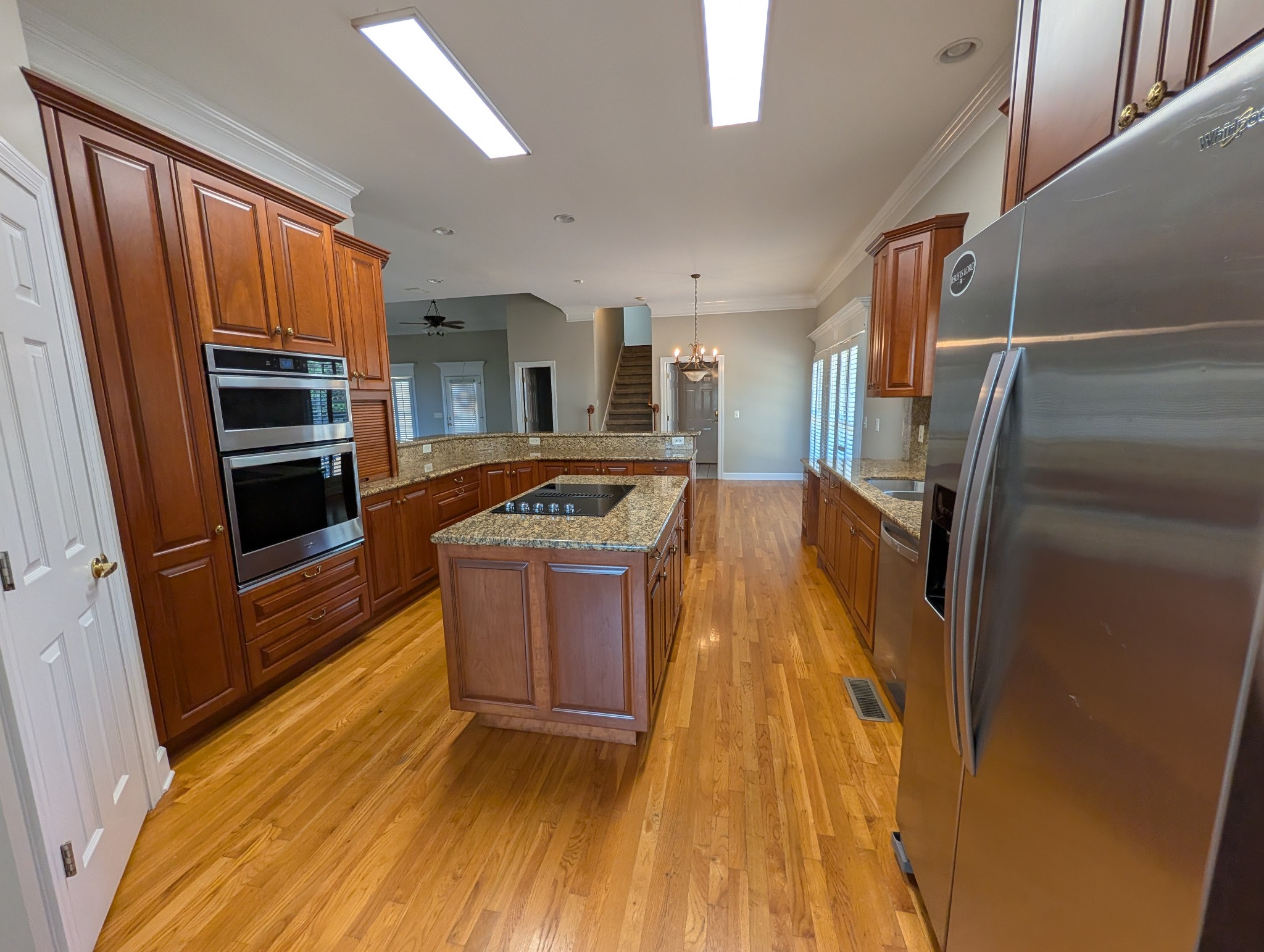 2235 Athens Ave Property Photo 17
