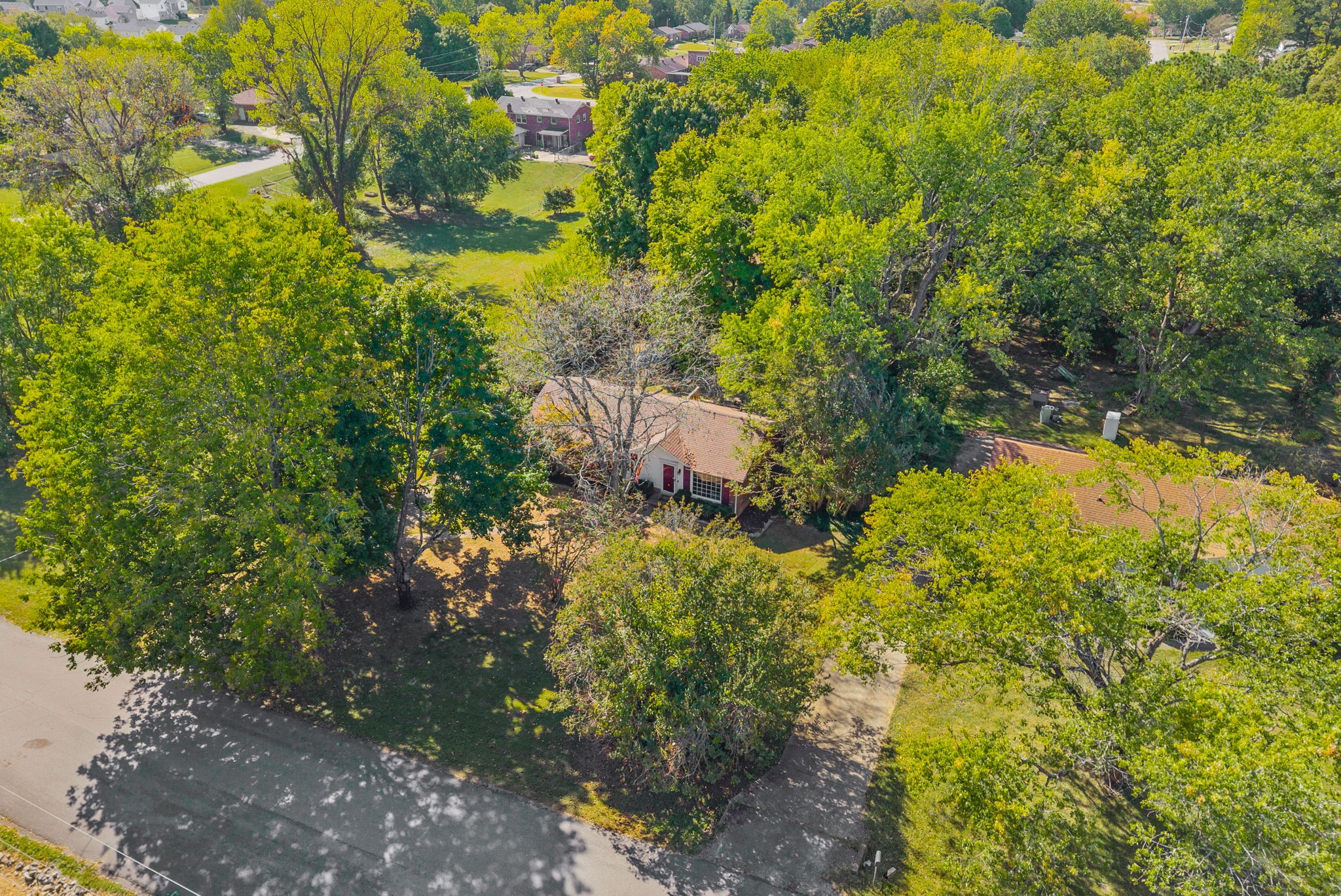 2030 Whitland Dr Property Photo 1