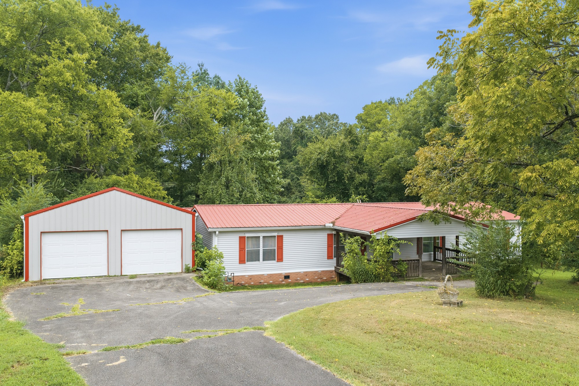 293 Highway 114, S Property Photo 1
