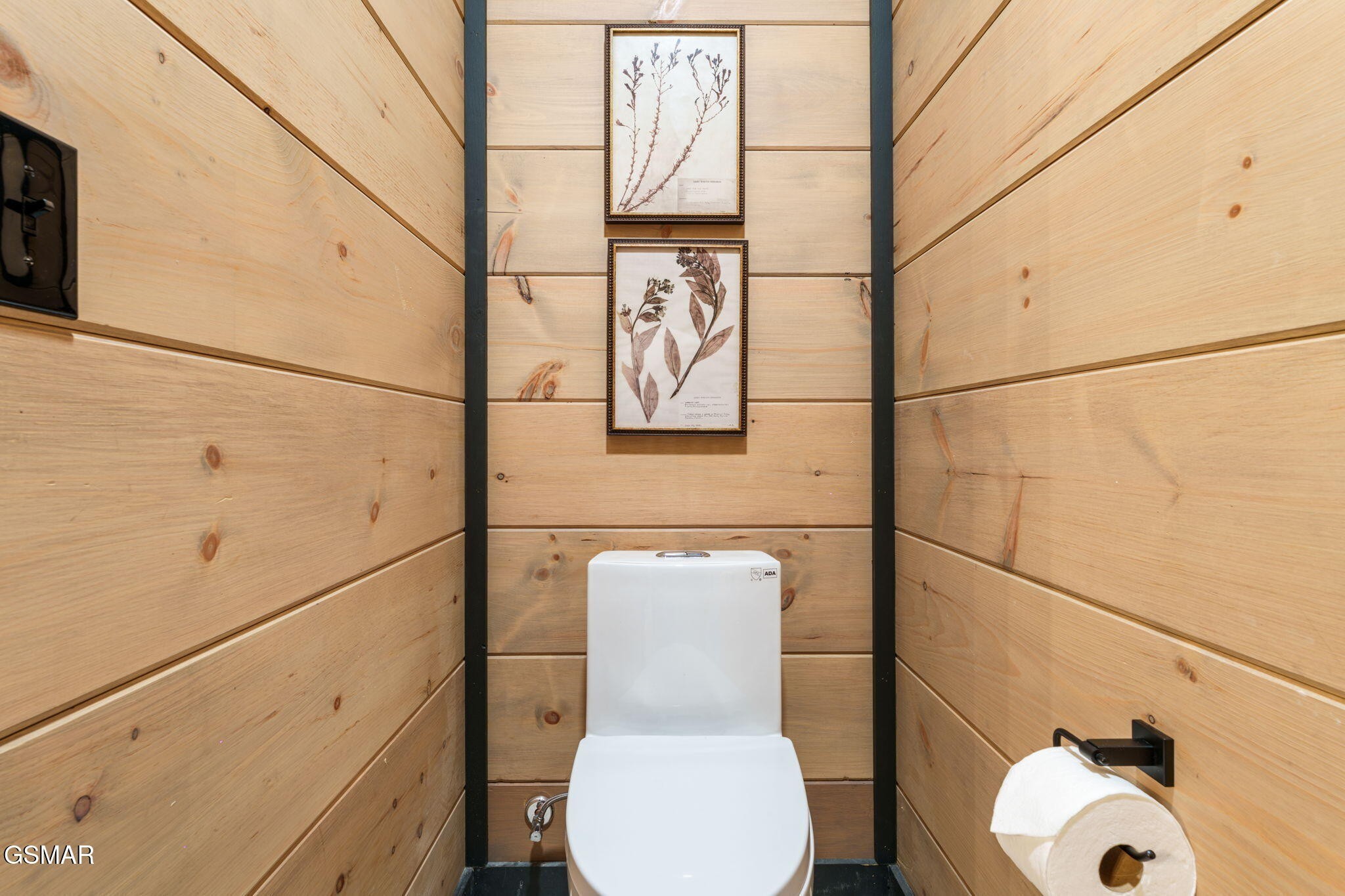 1716 Knotty Log Way Property Photo 47