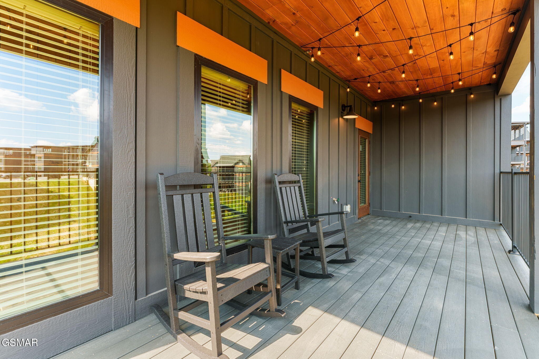 1716 Knotty Log Way Property Photo 73