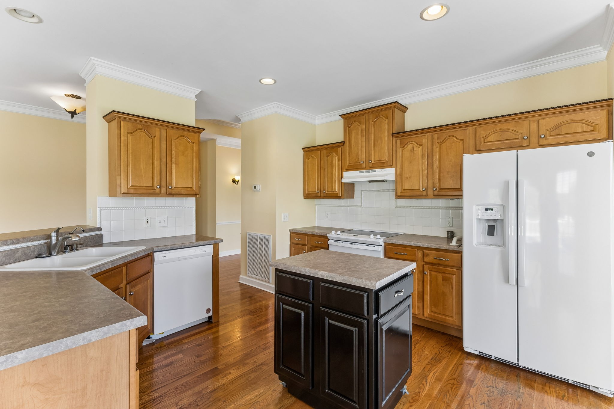 301 Calumet Trce Property Photo 10