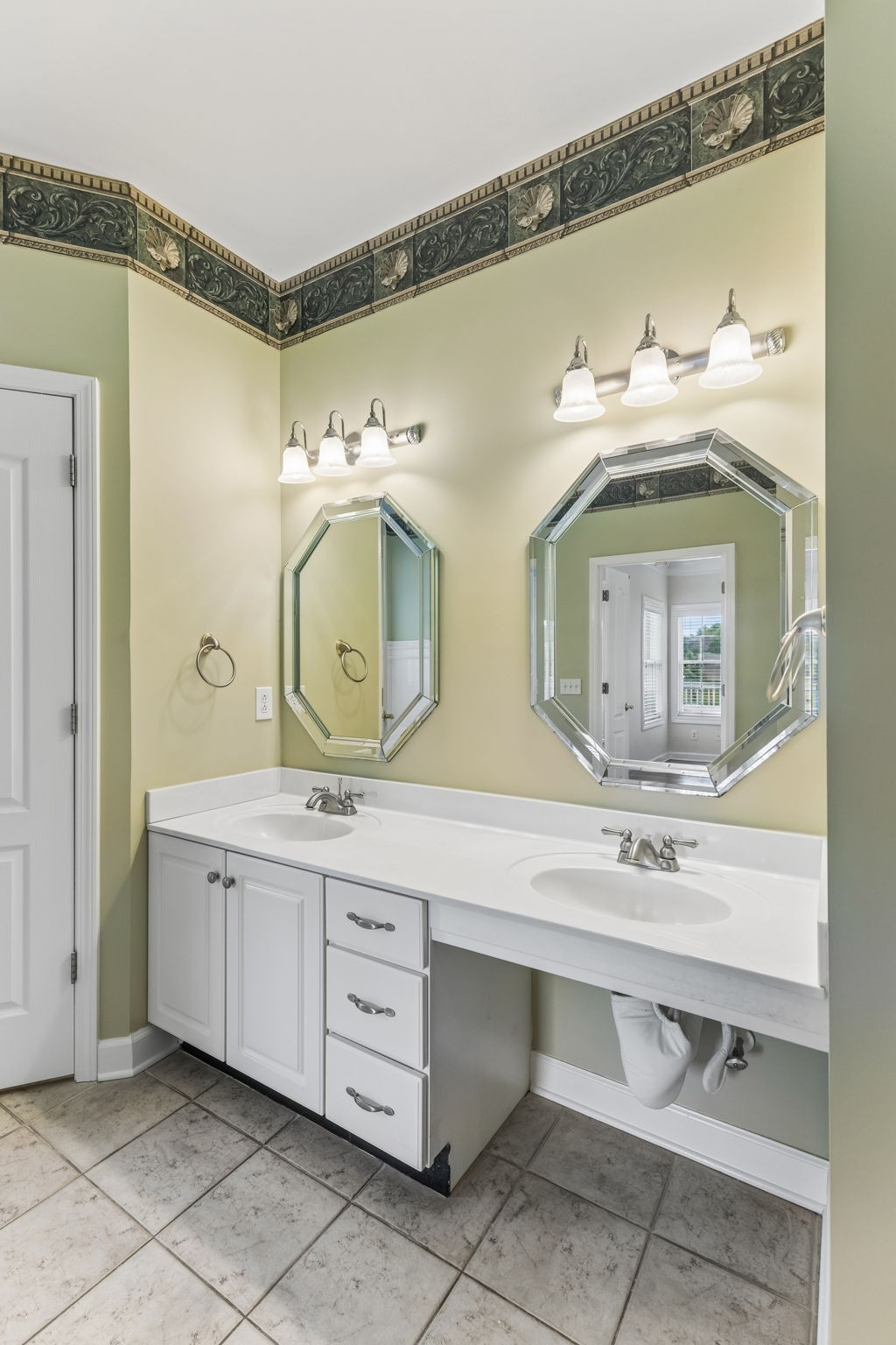 301 Calumet Trce Property Photo 19