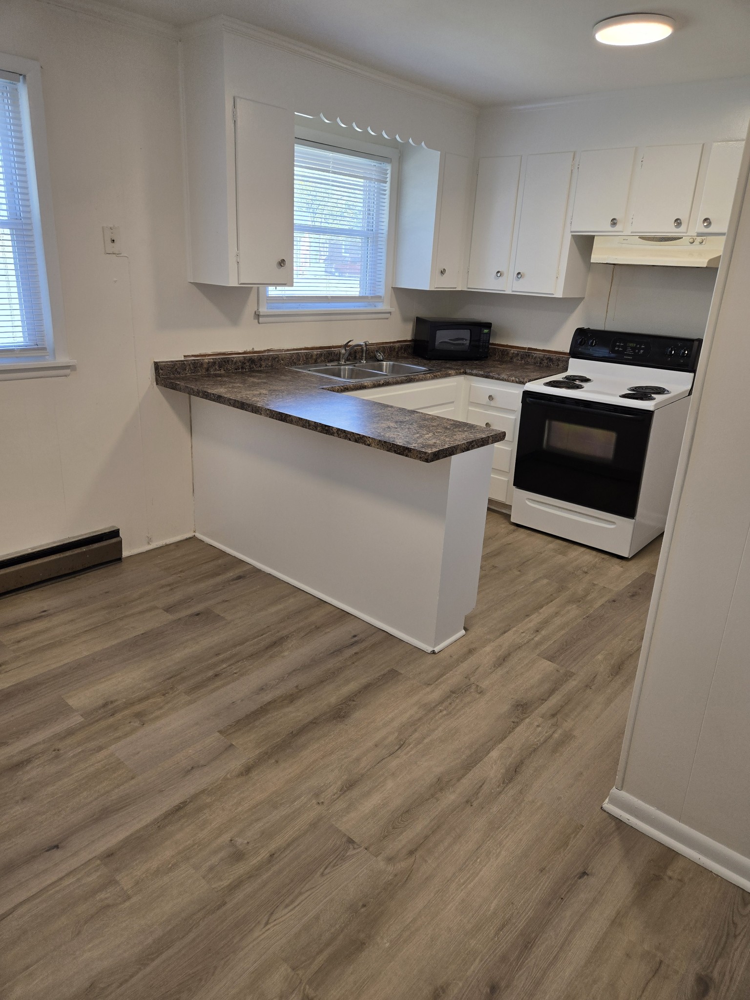 500 Roosevelt Ave Property Photo 1