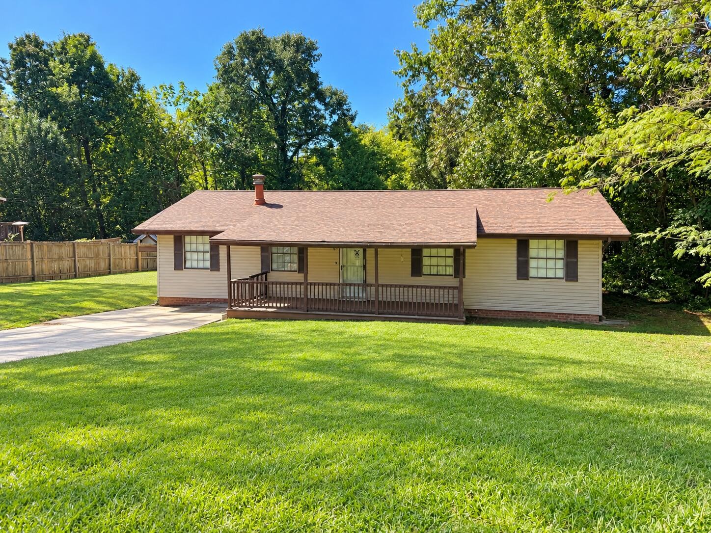 106 Homewood Drive Property Photo 1