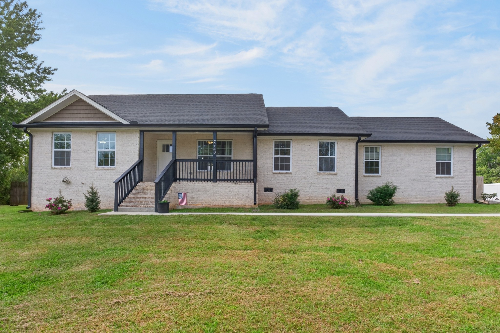 7740 Nashville Hwy Property Photo 1