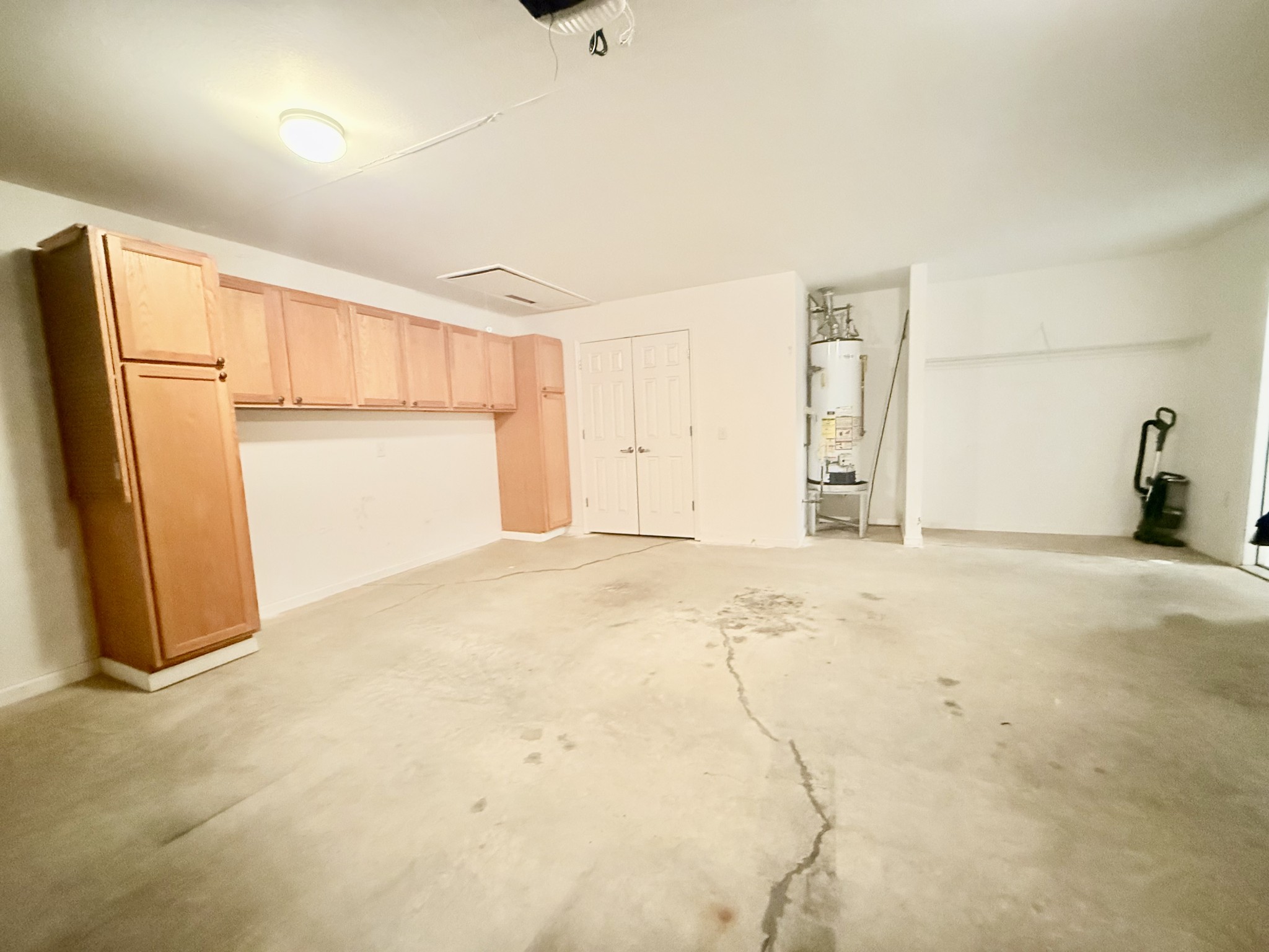 825 Browns Ln Property Photo 26