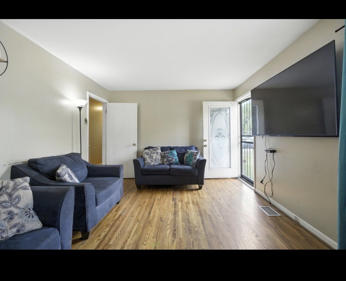 621 Baldwin Ct Property Photo 4