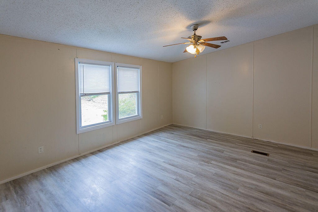 170 Hallie Lane Property Photo 16