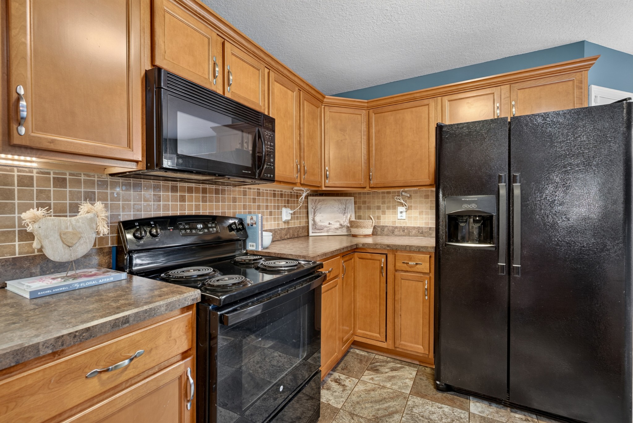 225 Raintree Dr Property Photo 12