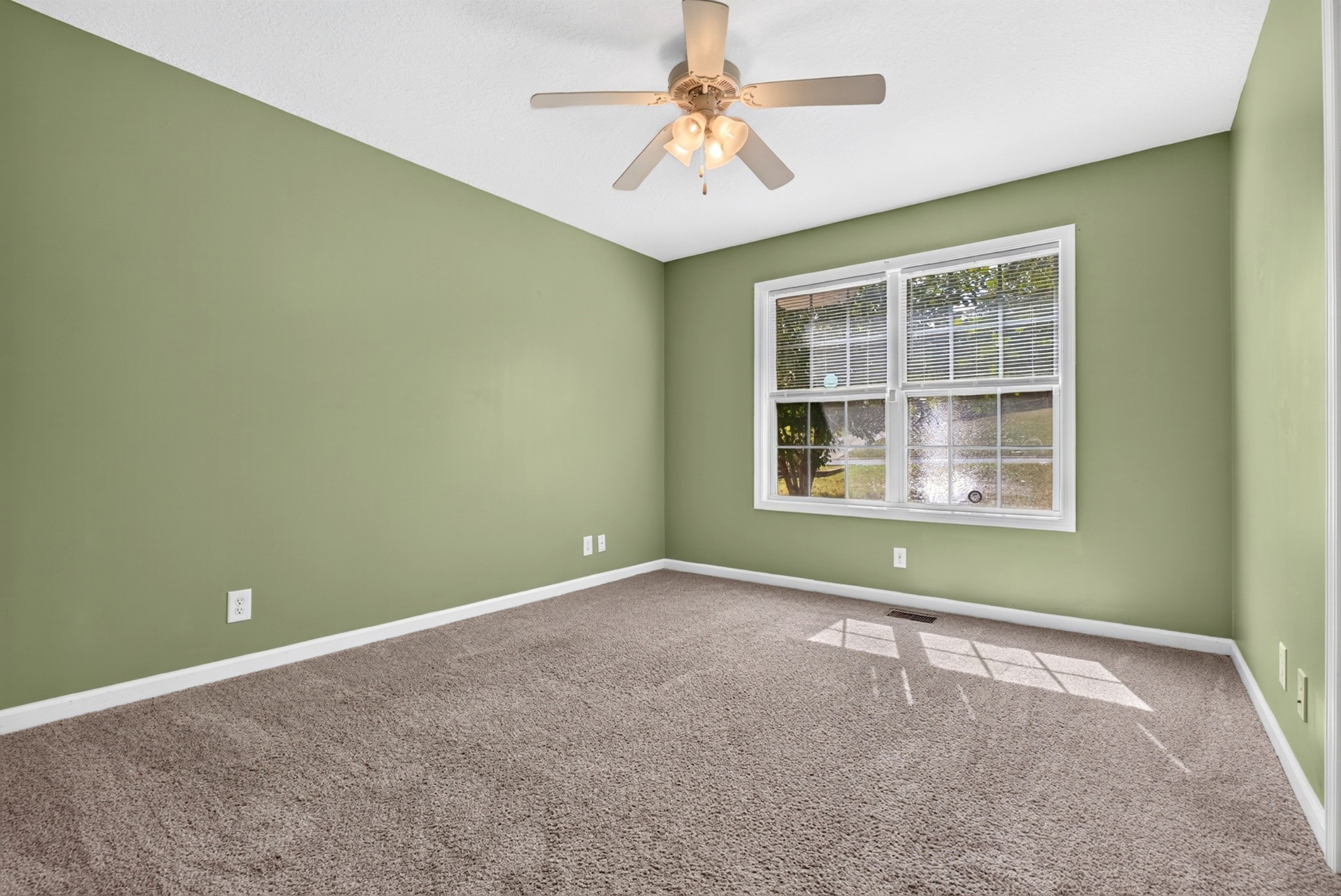225 Raintree Dr Property Photo 22