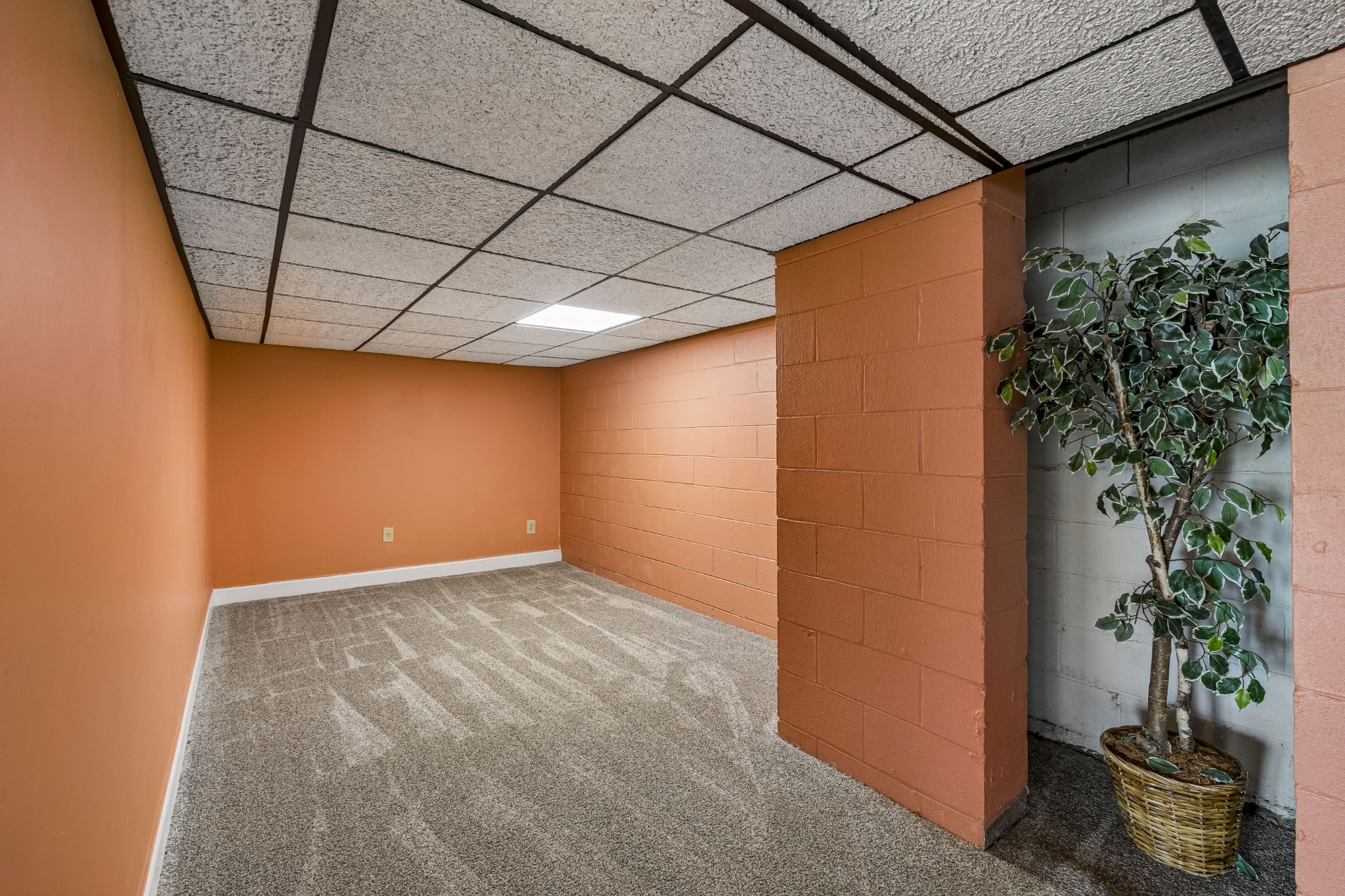 3211 Lakeshore Dr Property Photo 56
