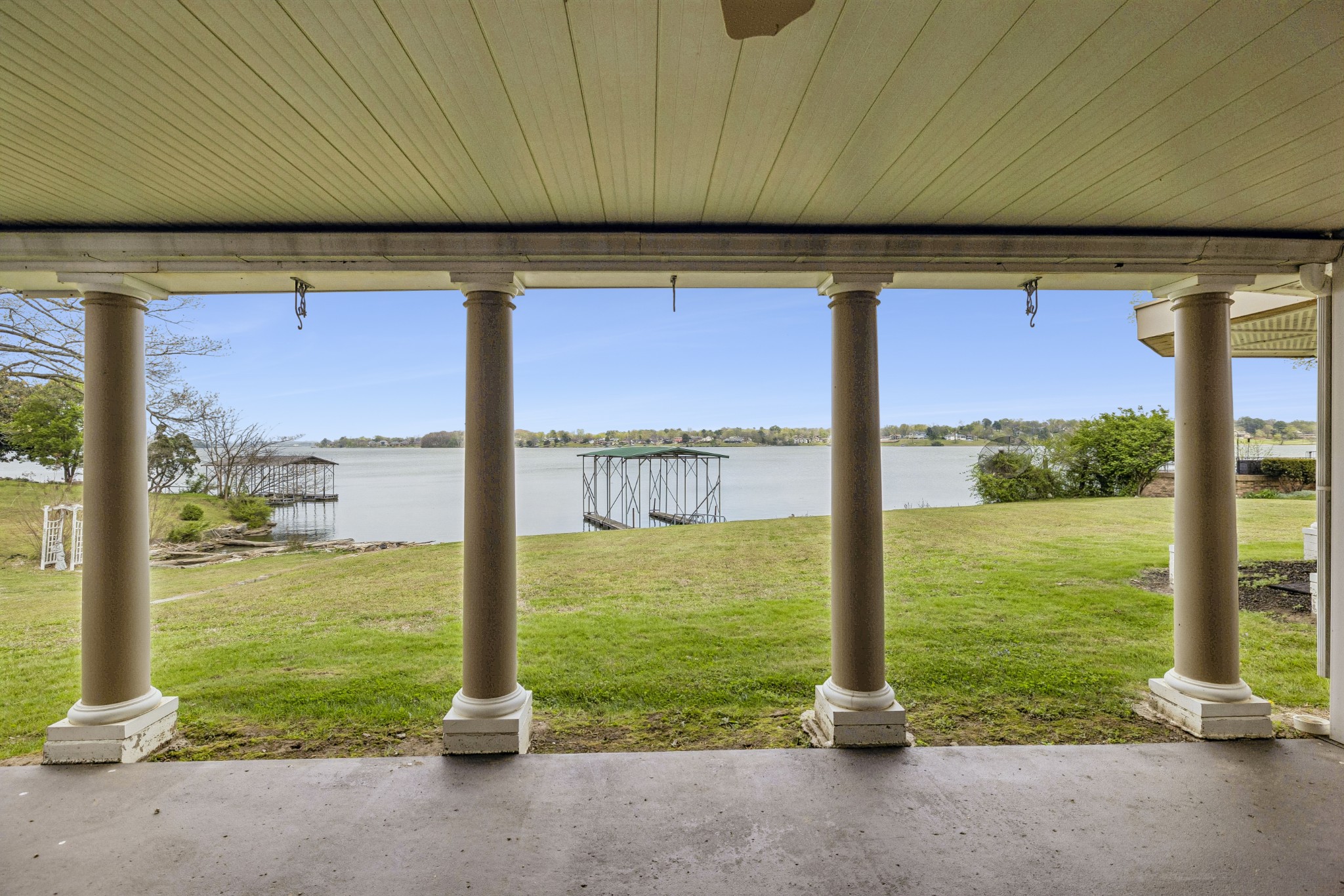 3211 Lakeshore Dr Property Photo 62