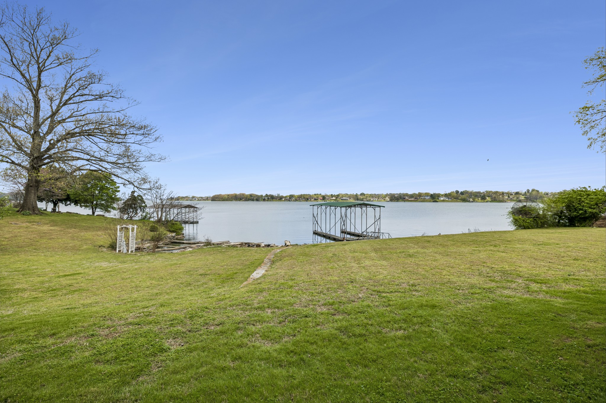 3211 Lakeshore Dr Property Photo 63