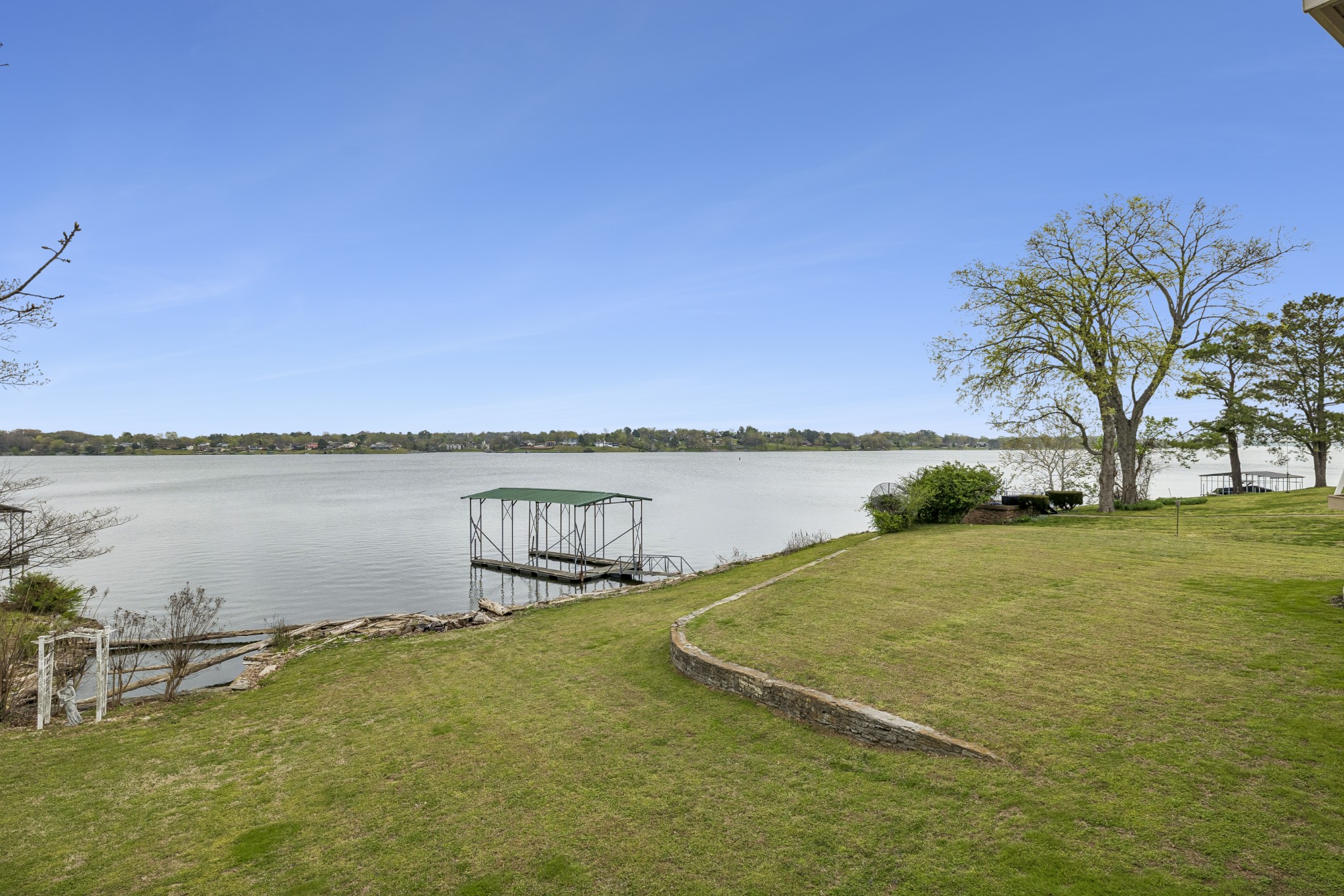 3211 Lakeshore Dr Property Photo 65