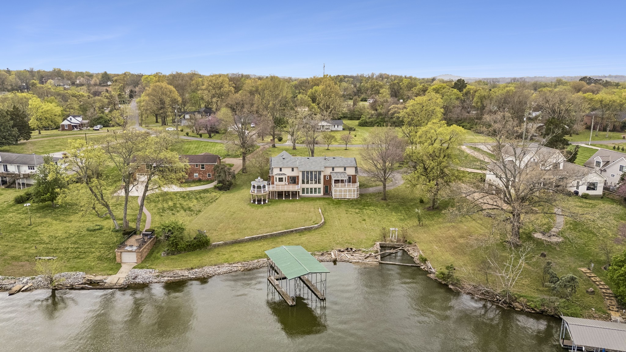 3211 Lakeshore Dr Property Photo 70