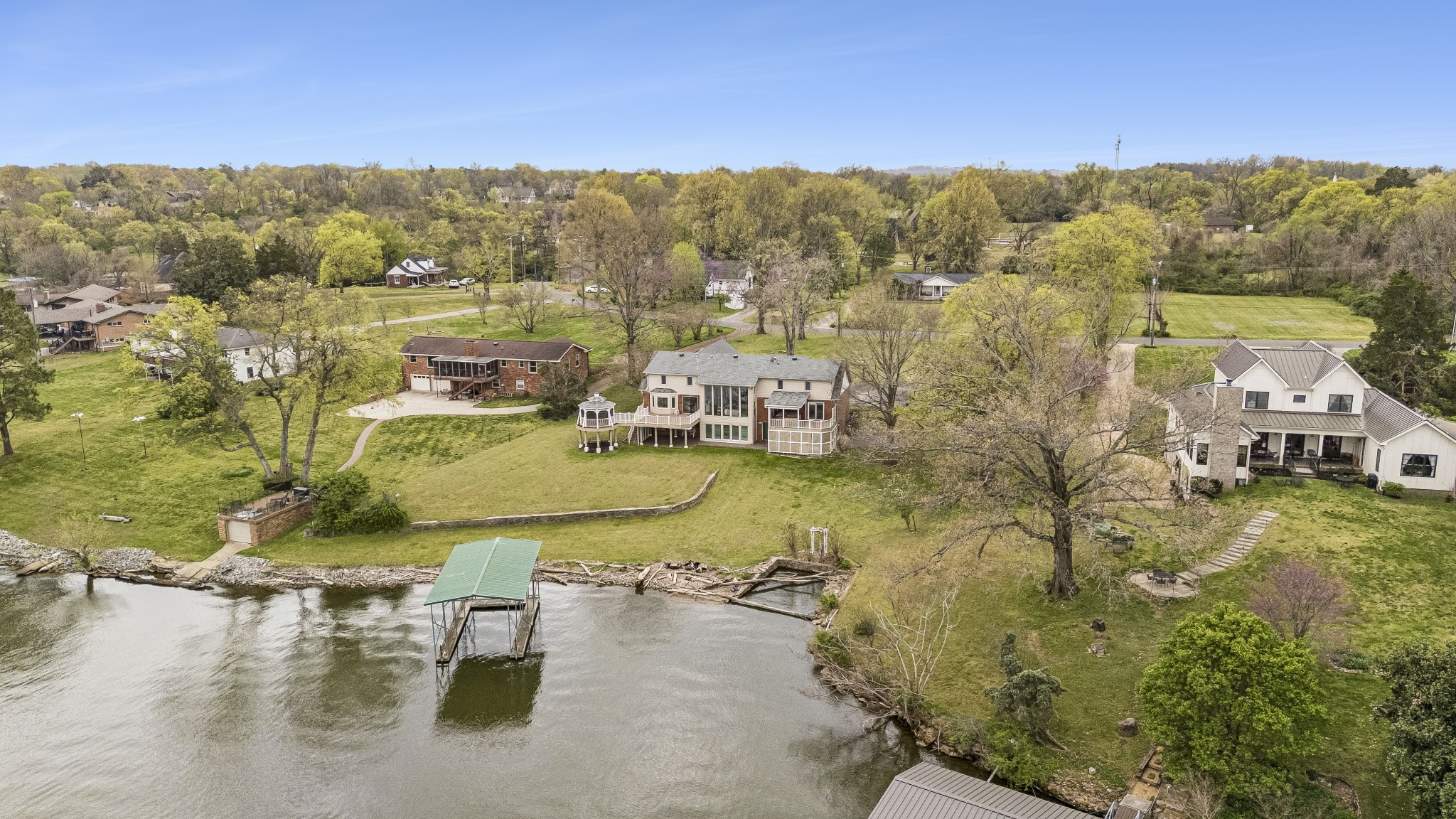 3211 Lakeshore Dr Property Photo 71