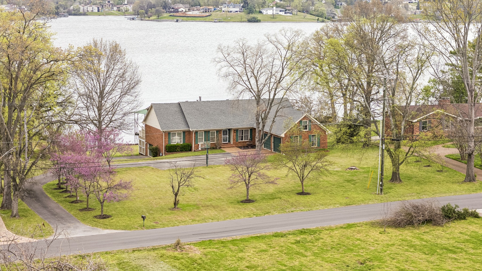 3211 Lakeshore Dr Property Photo 75