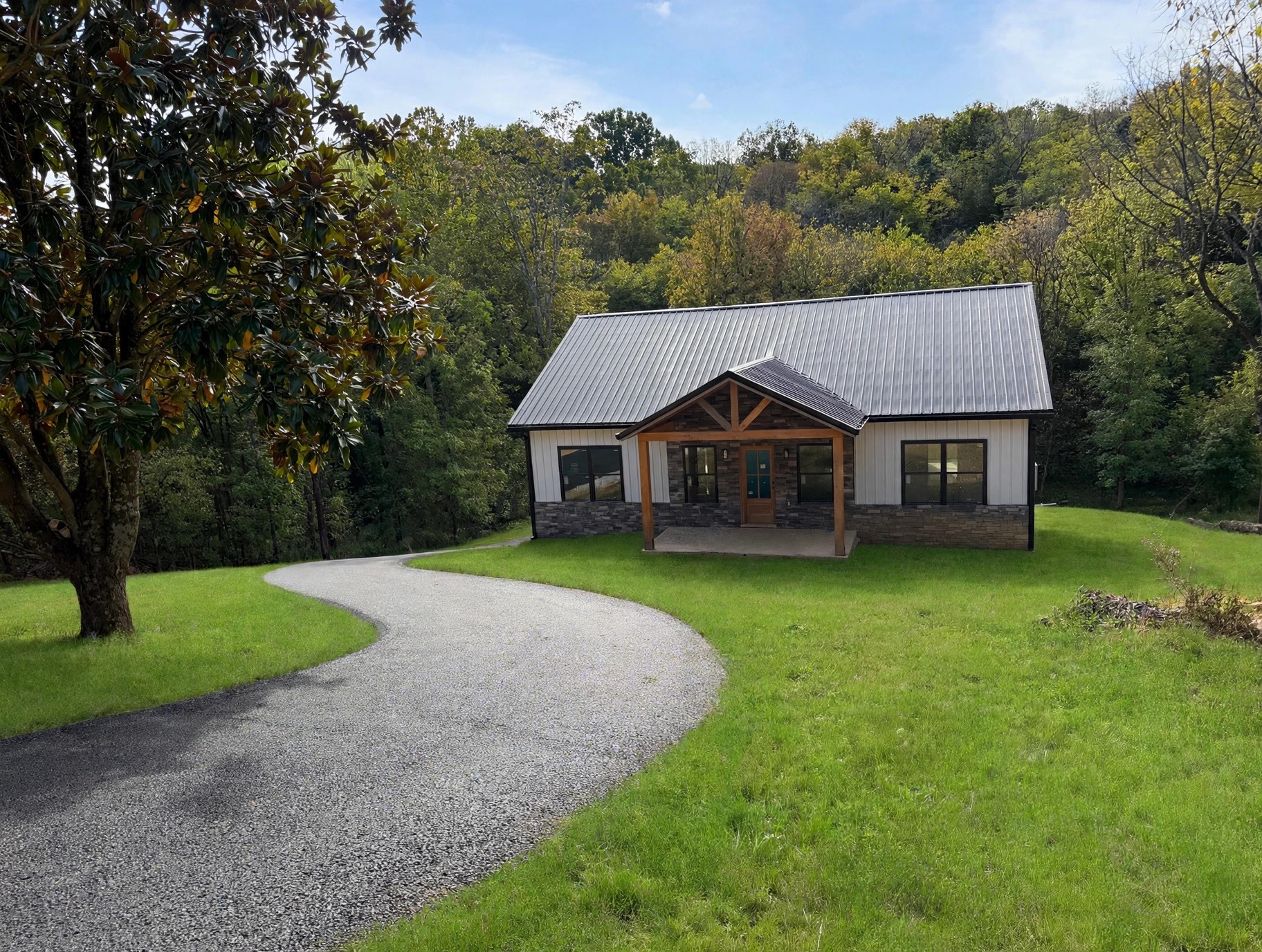 4531 Moore Ln Property Photo 1