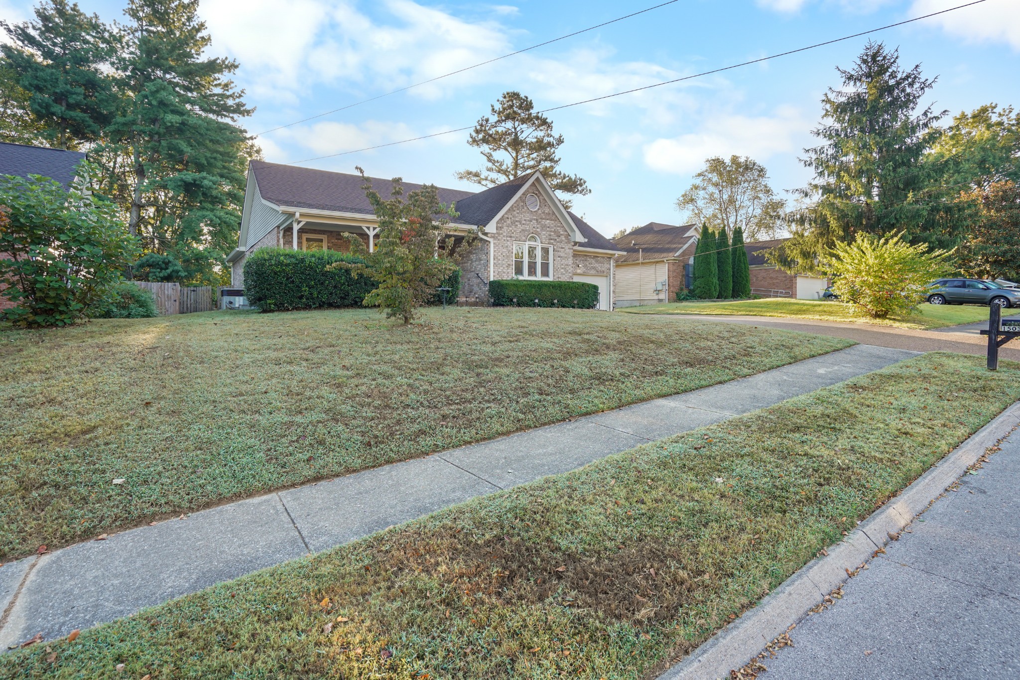 1503 Birchwood Cir Property Photo 2