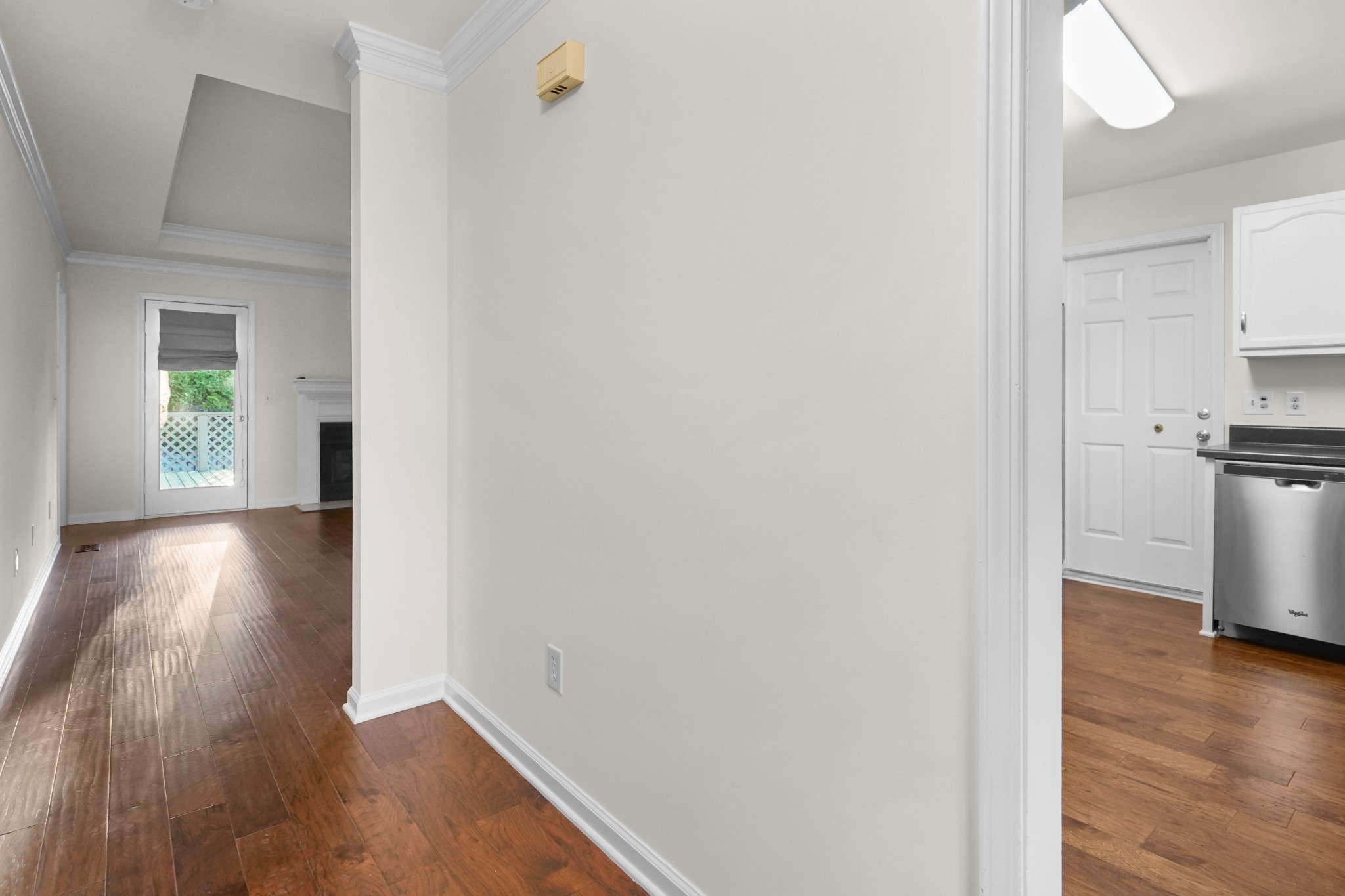 1503 Birchwood Cir Property Photo 5
