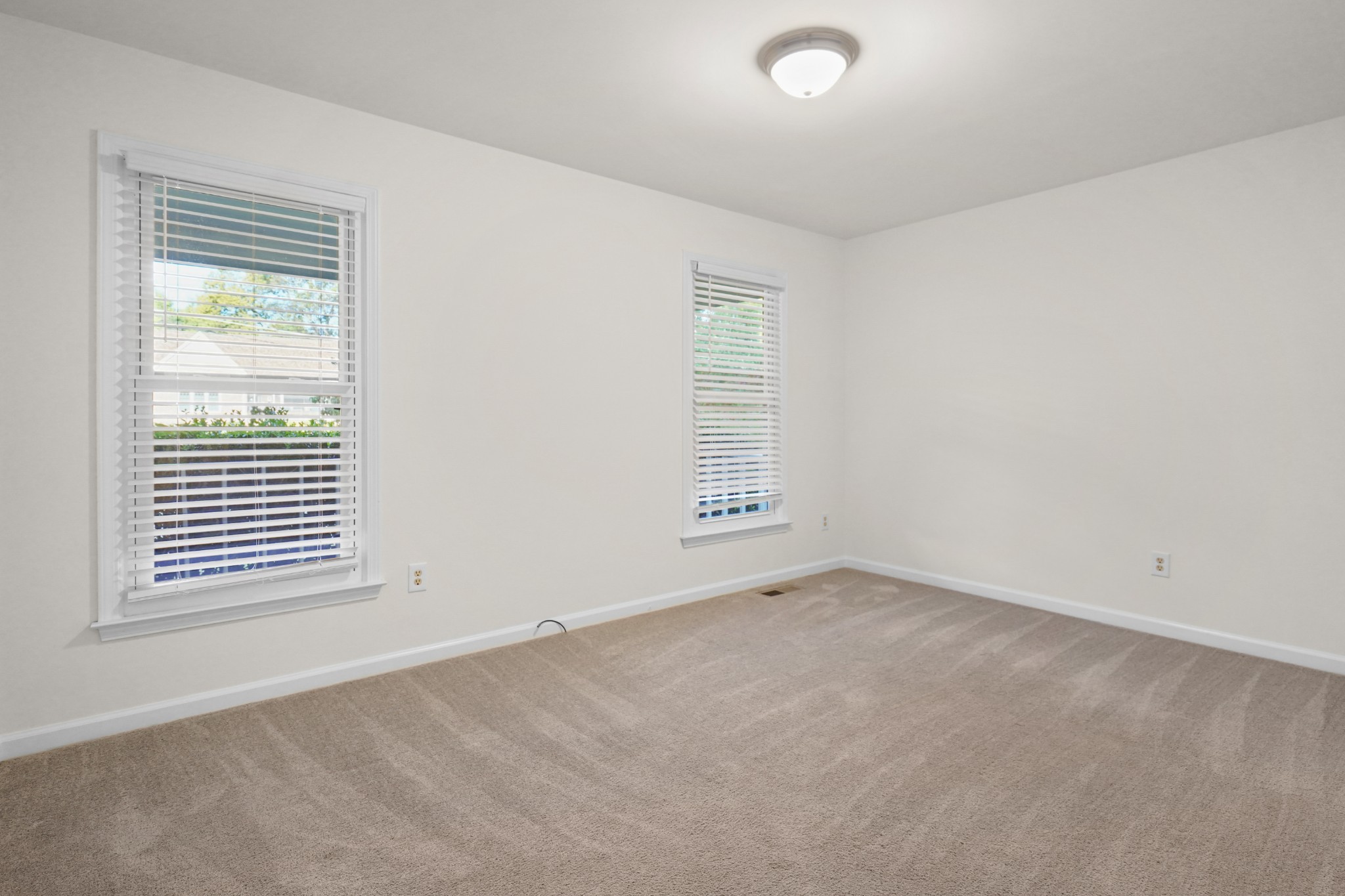 1503 Birchwood Cir Property Photo 10