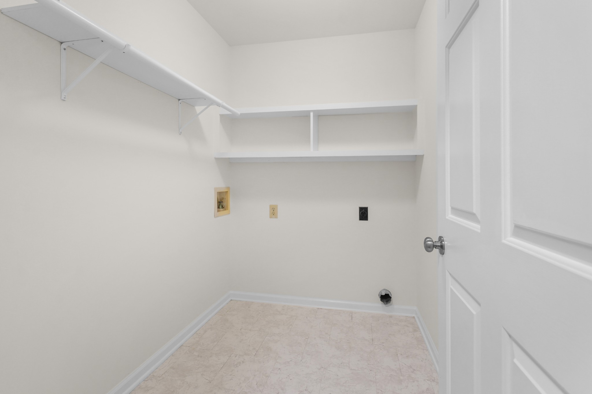 1503 Birchwood Cir Property Photo 11